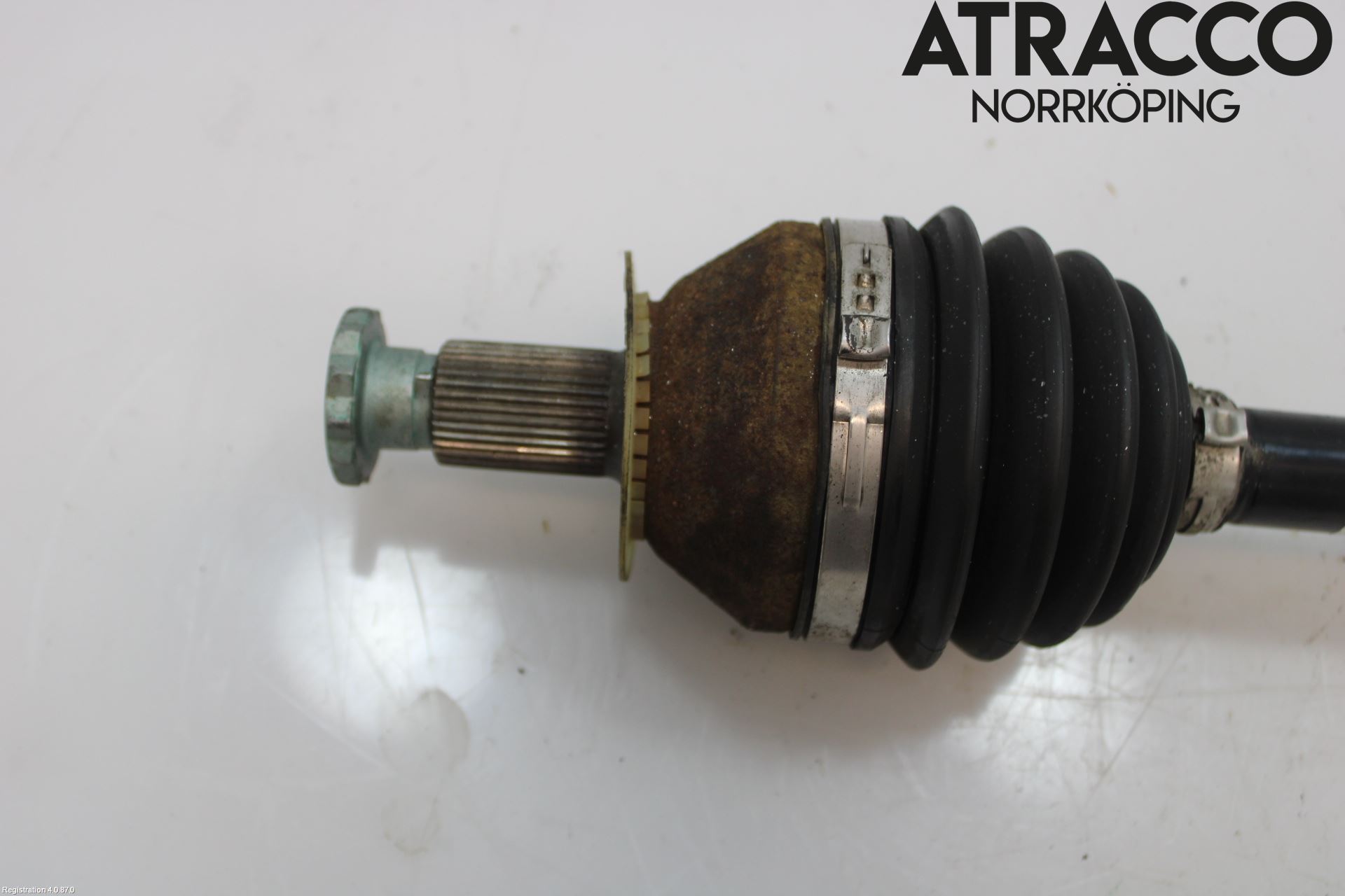Volkswagen VW POLO 10-17 Drivaxel Fram Vänster
