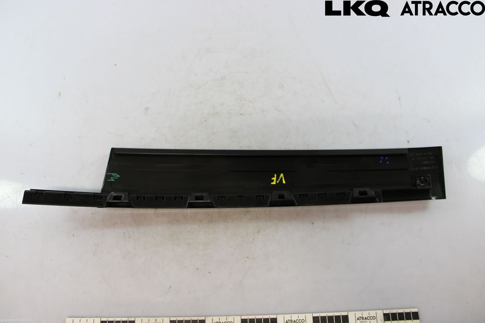 Volkswagen VW ID BUZZ/CARGO 22- Dörr Dekorlist Fram Vä