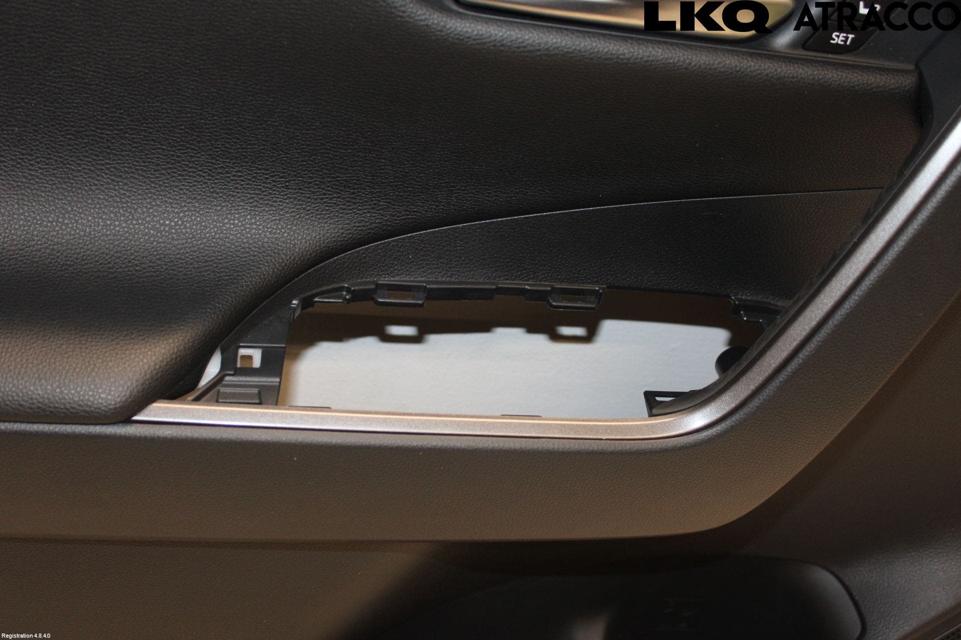 Toyota RAV4 19- Dörrklädsel Vä