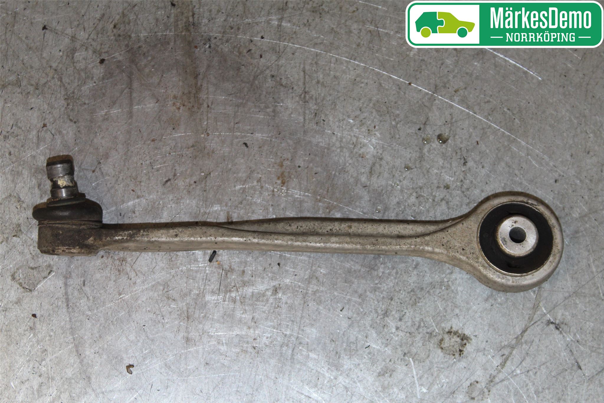 Audi A4/S4 08-11 Bärarm Fram Övre Hö