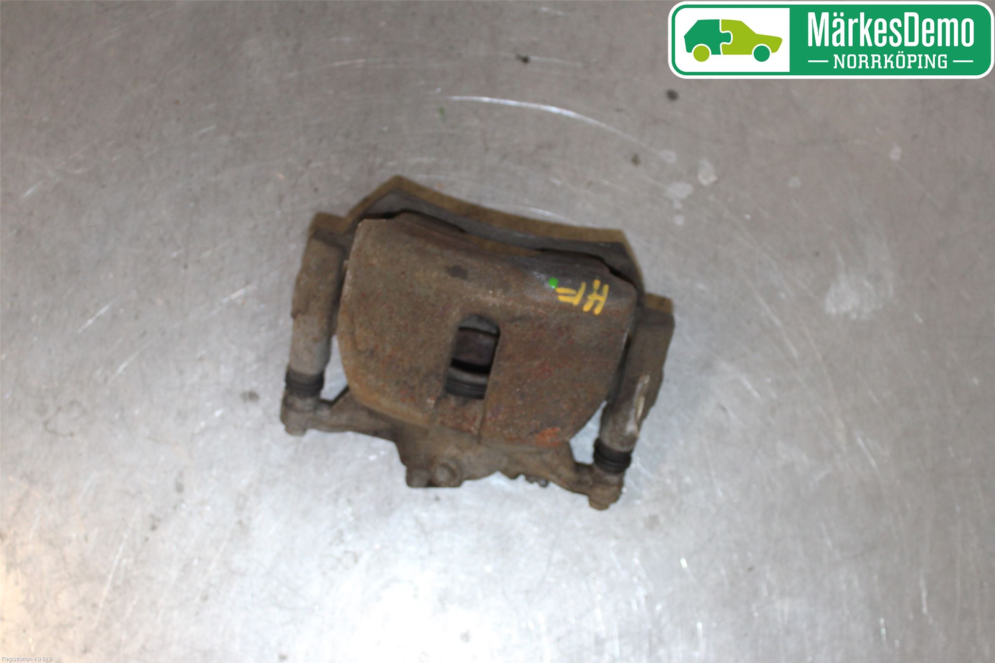 Volkswagen VW PASSAT 15-19 Bromsok Fram Höger