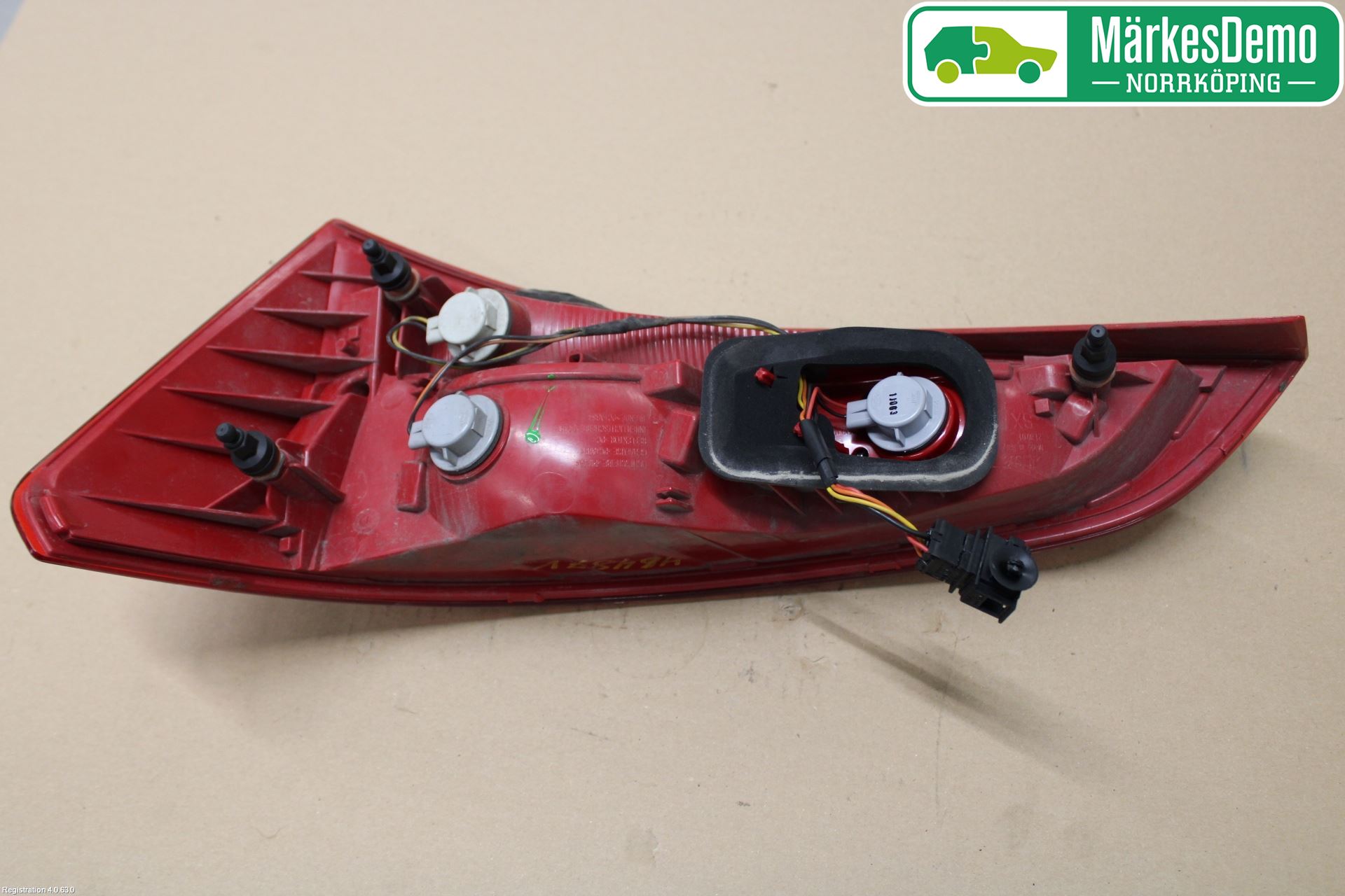 Audi Q5 09-16 Bakljus Lucka Vä