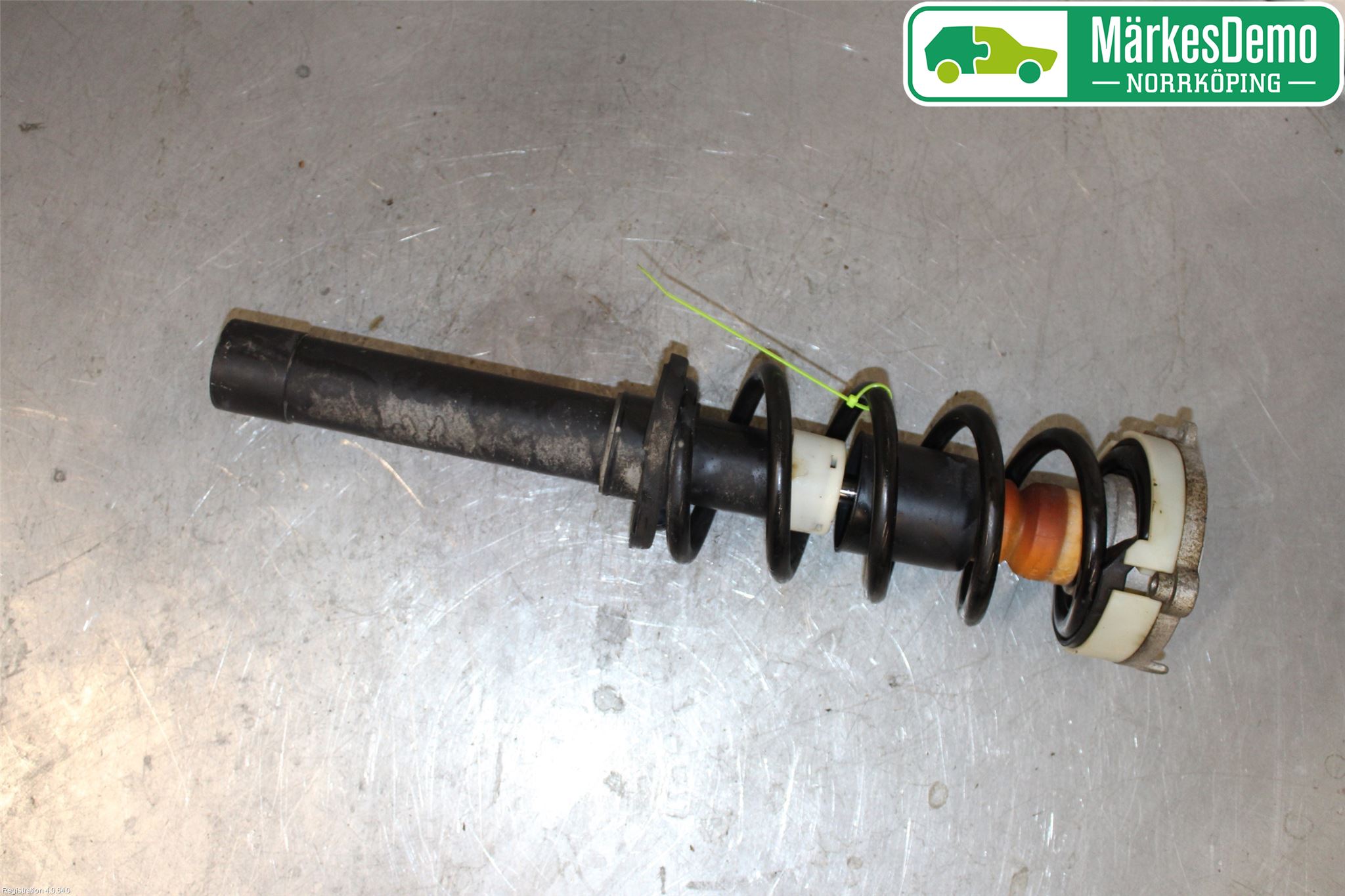 Audi A4/S4 B9 16-19 Fjäderben Fram Höger