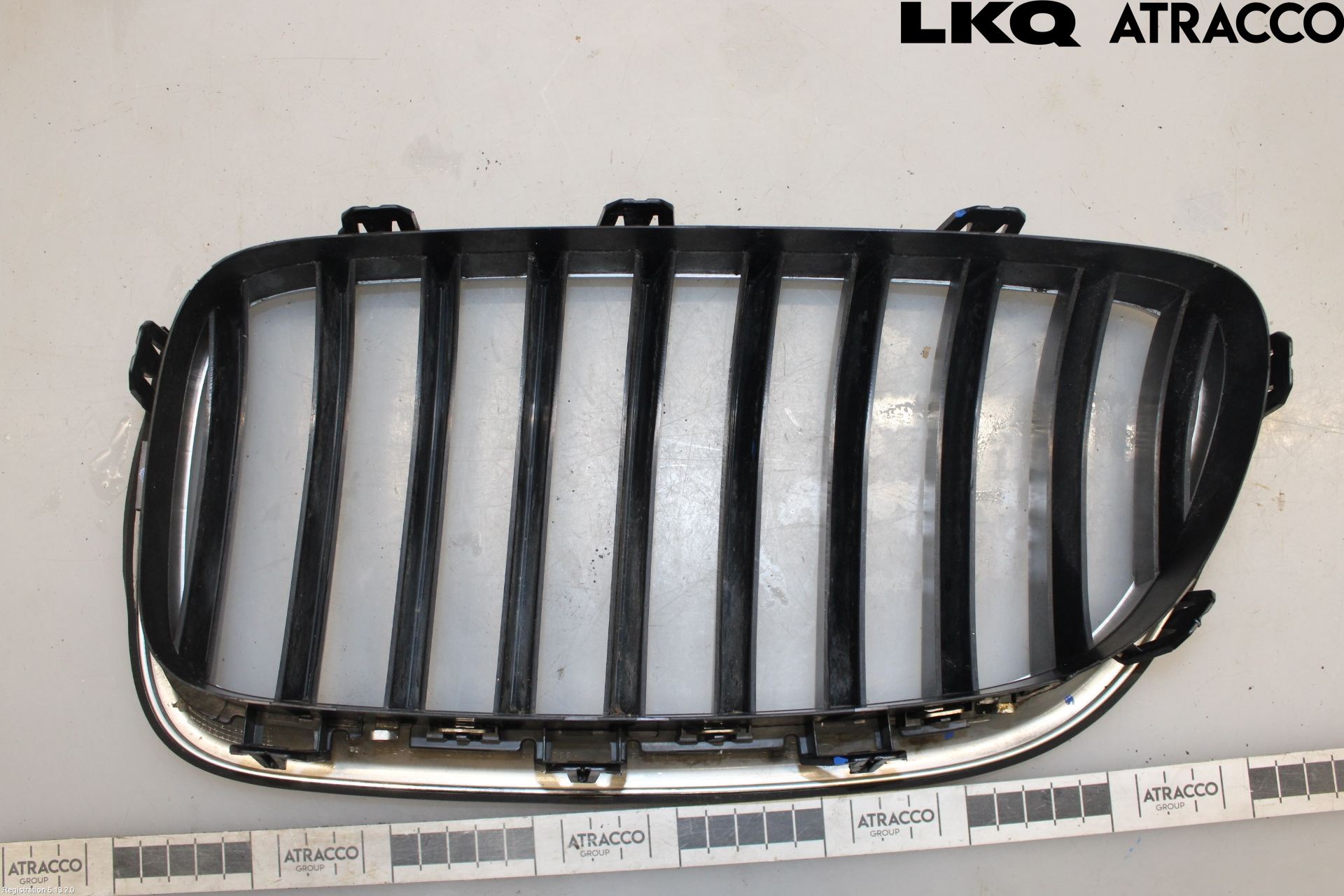 BMW 5 F10/F11/F18 09-17 Grilldel Vänster