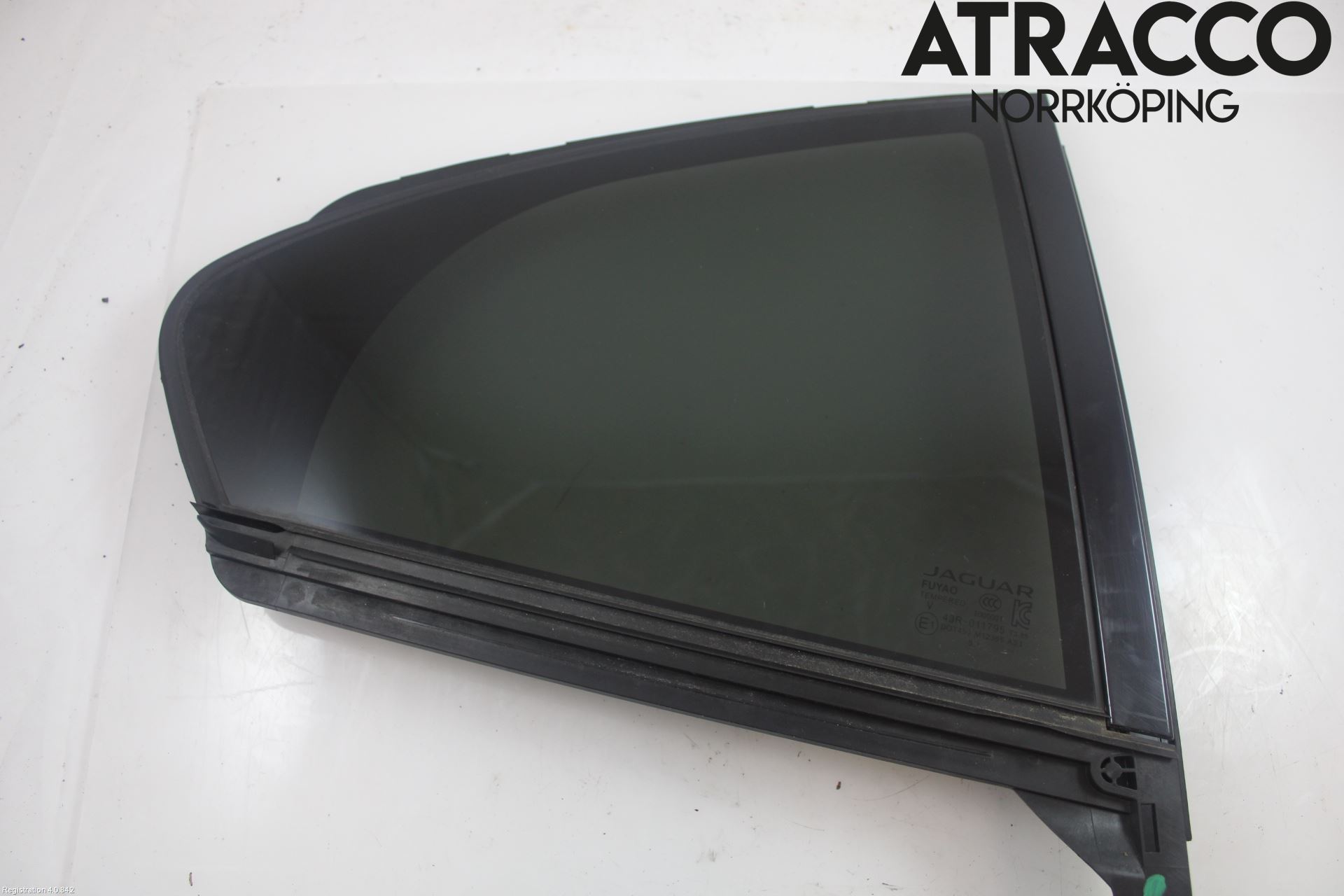 Jaguar I-PACE 18- Dörruta Bak Lilla Hö