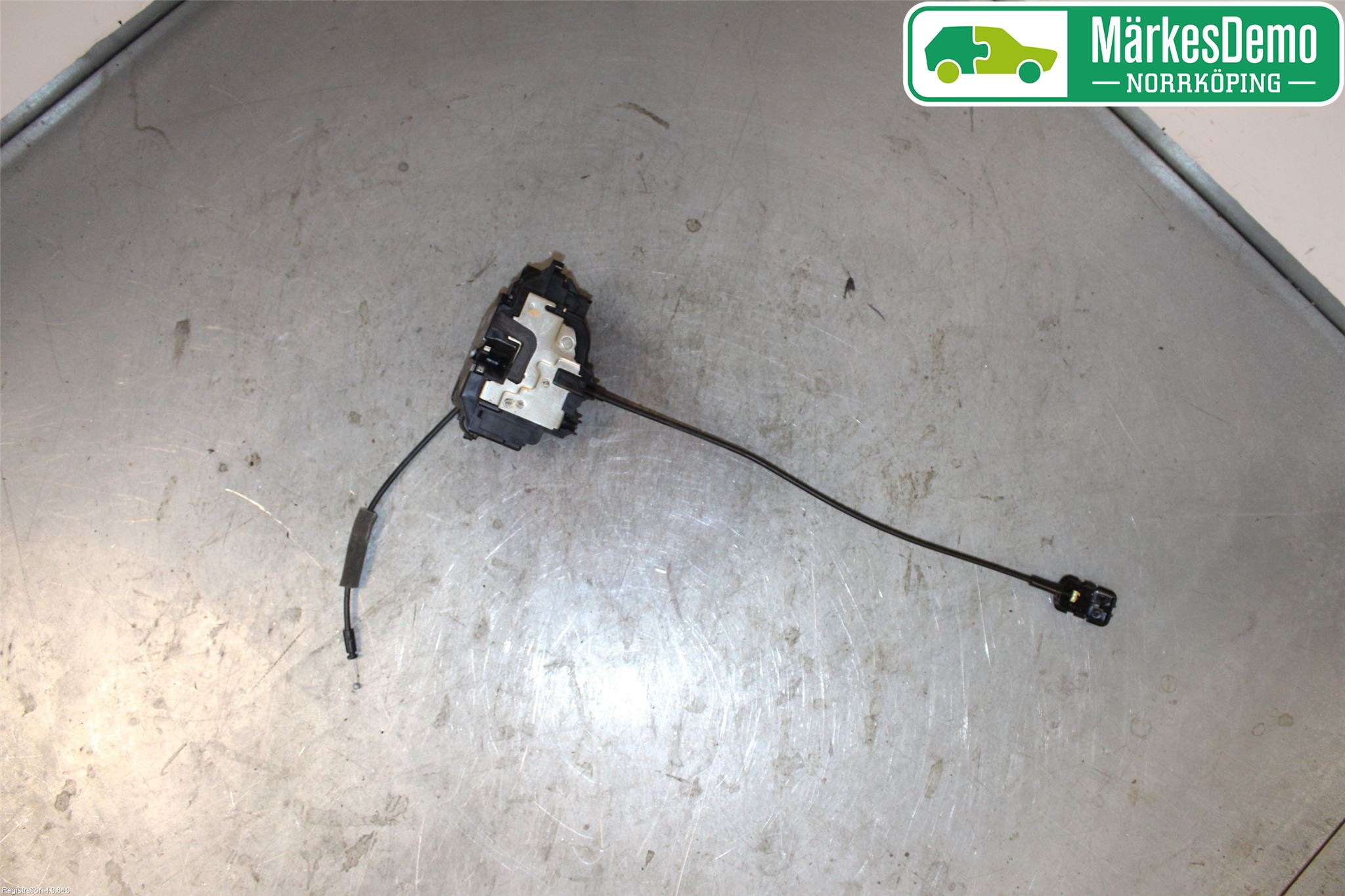 Renault CLIO III  09-12 Låskista-Dörrlås