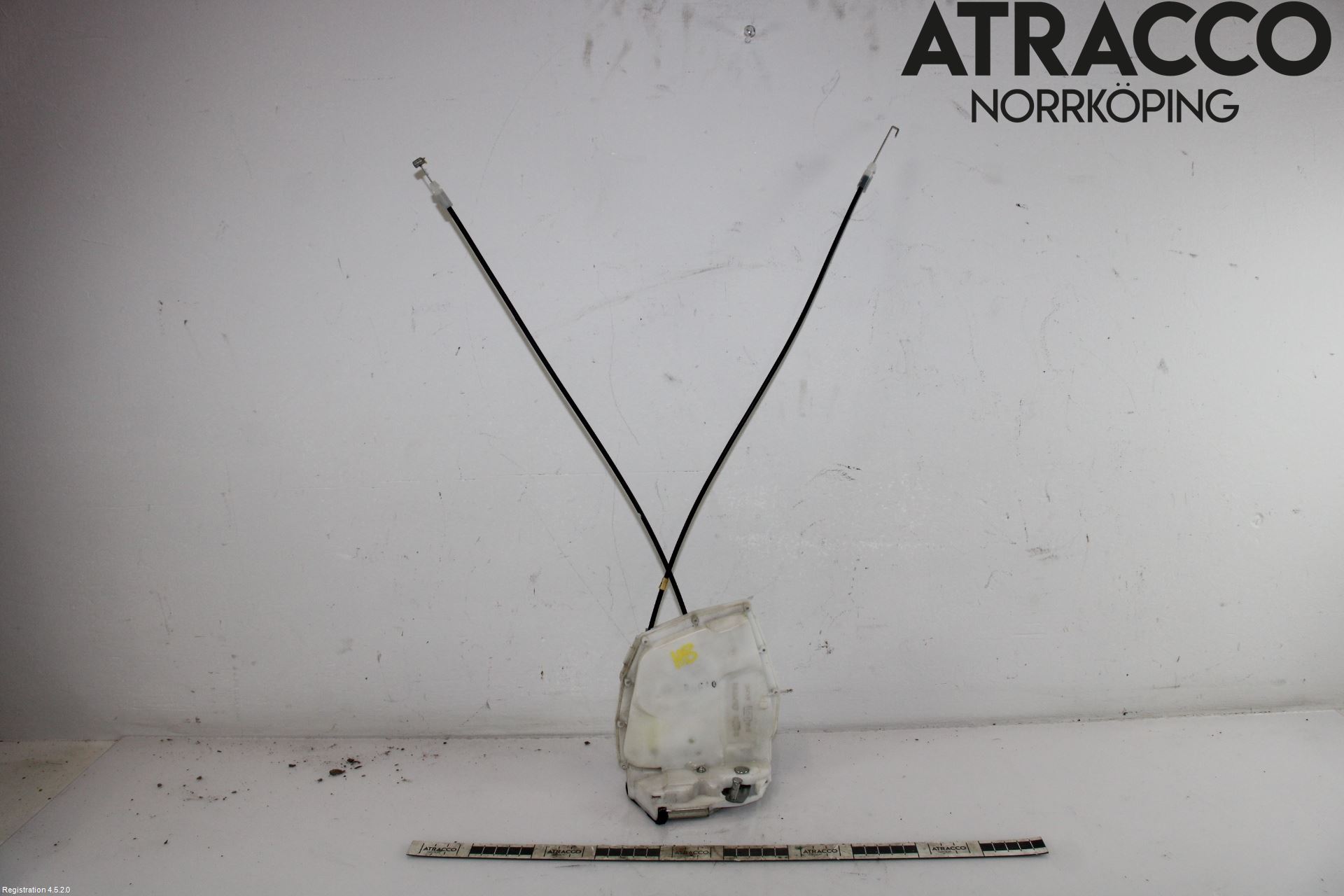 Suzuki SWIFT 05-10 Låskista-Dörrlås