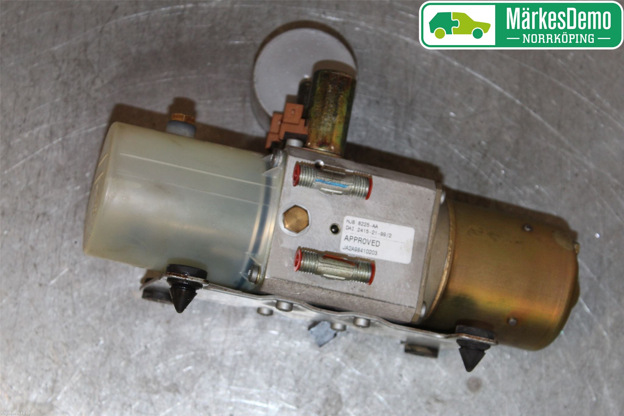 Jaguar XK8/XKR   96-06 Cab Motor