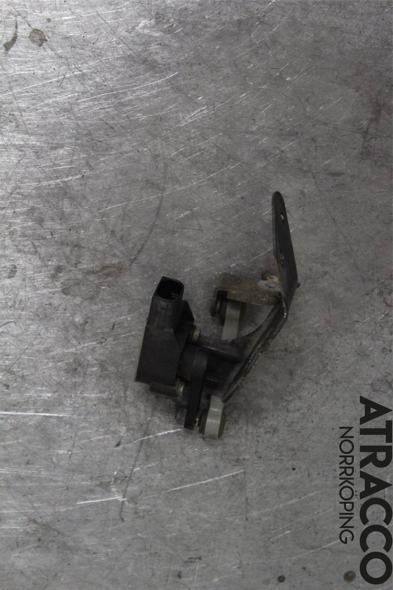 Audi A8/S8 4E  02-09 Lastavkänningsdon