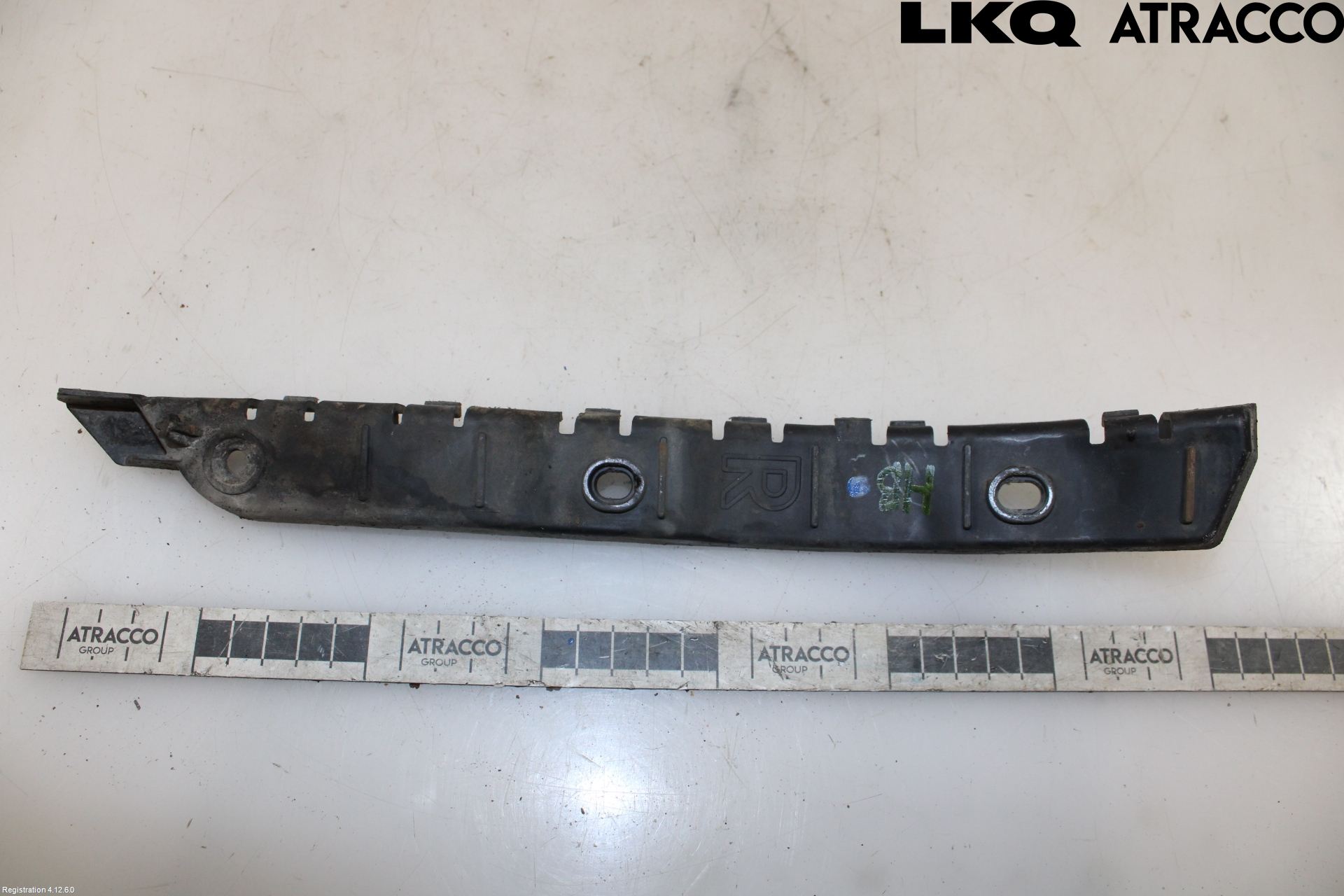 Skoda ROOMSTER Stötfångarfäste Bak Hö