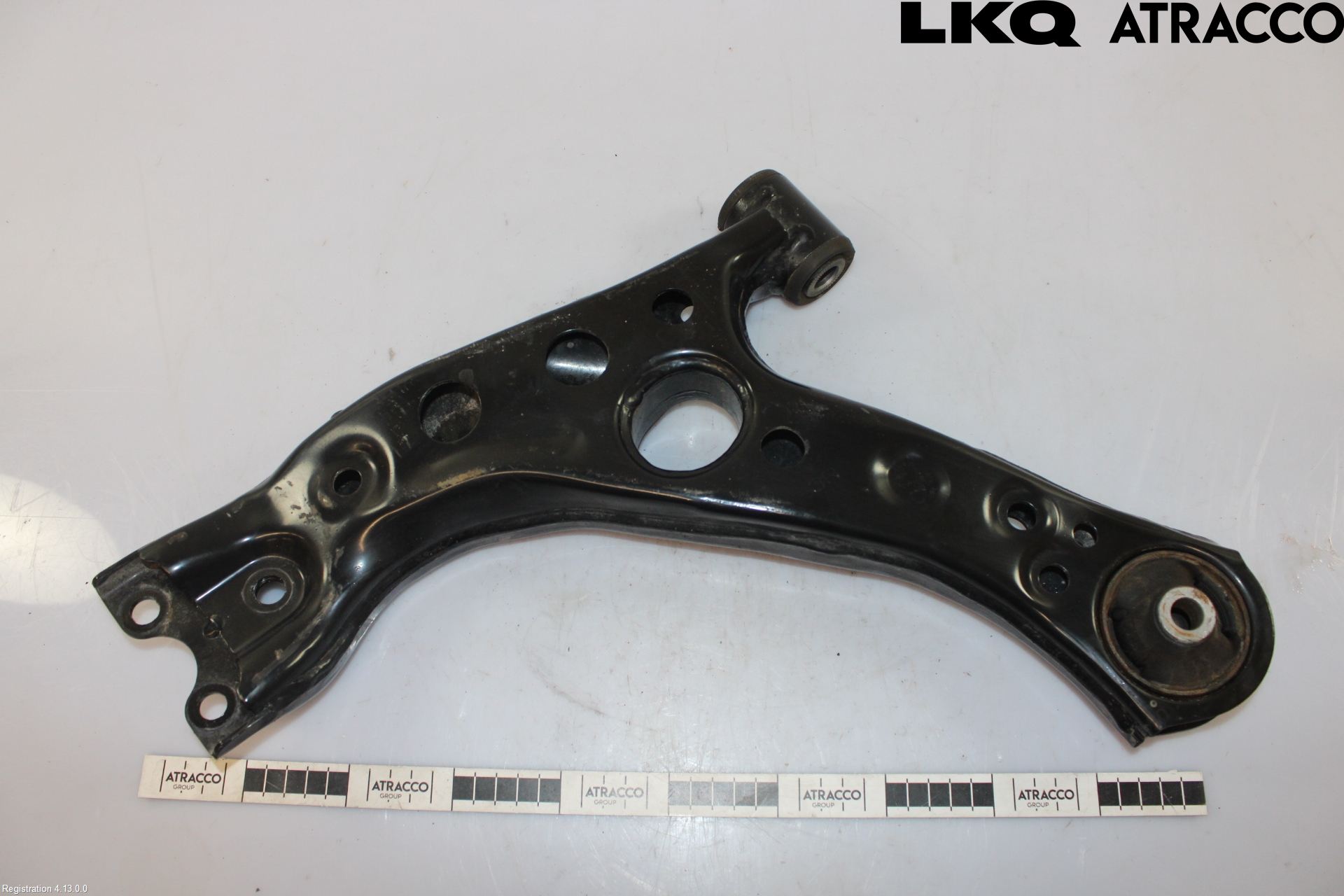 Toyota COROLLA CROSS XG10 22- Bärarm Fram Undre Hö