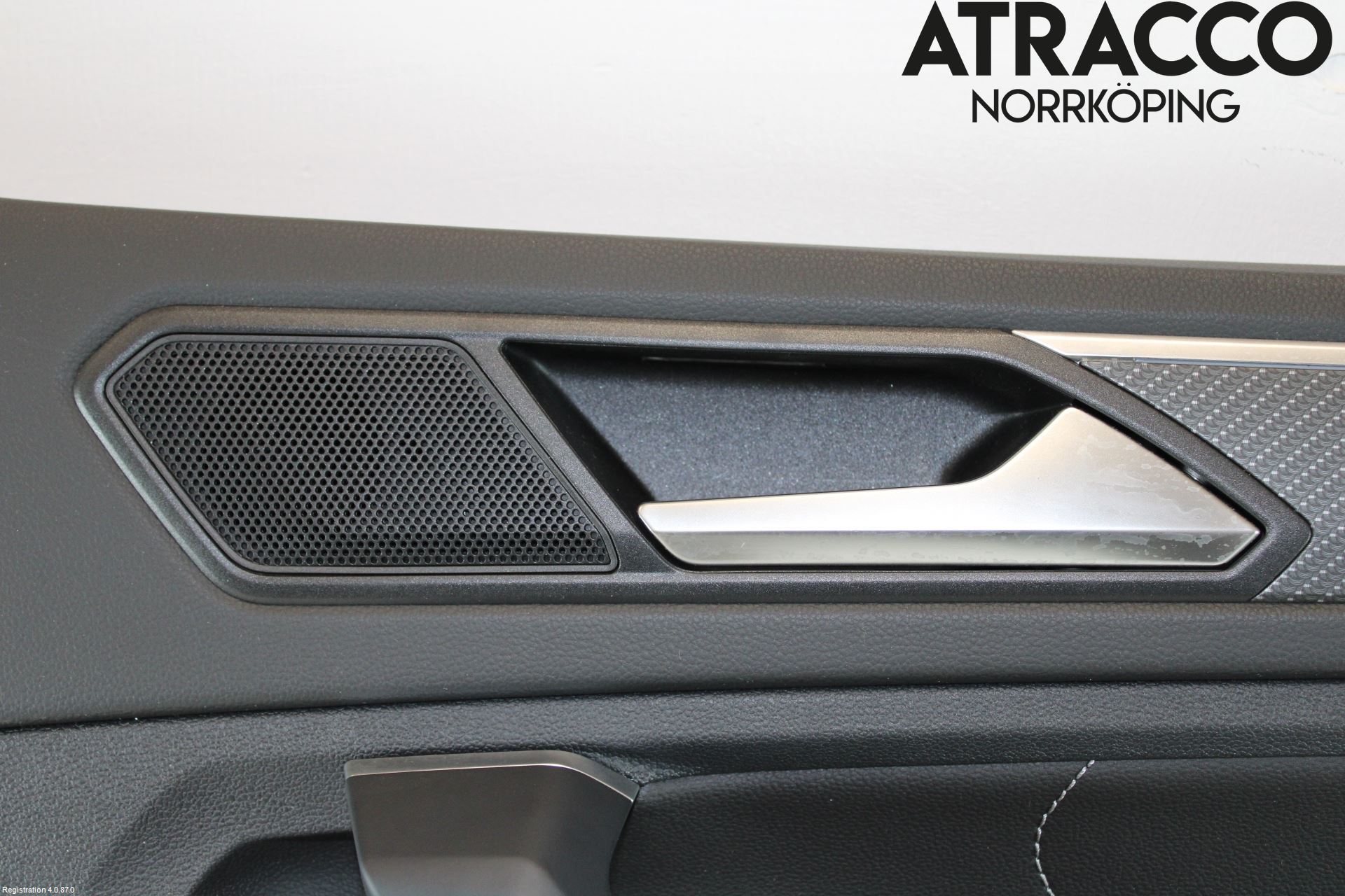 Volkswagen VW TIGUAN 16-24 Dörrklädsel Hö