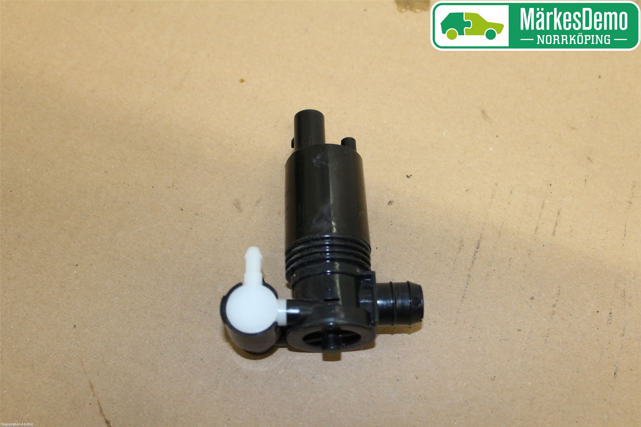 Jaguar I-PACE 18- Spolarpump Vindruta