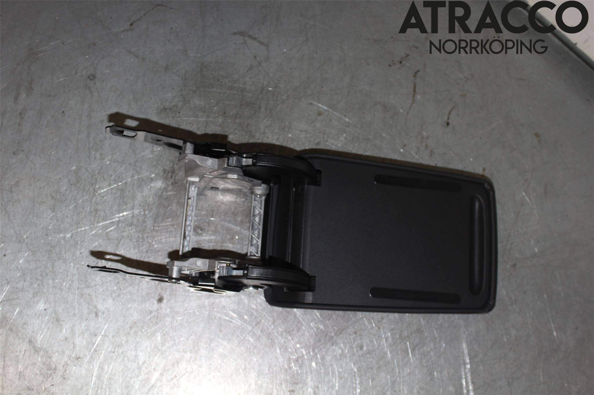 Volkswagen VW PASSAT 15-19 Inredning Armstöd