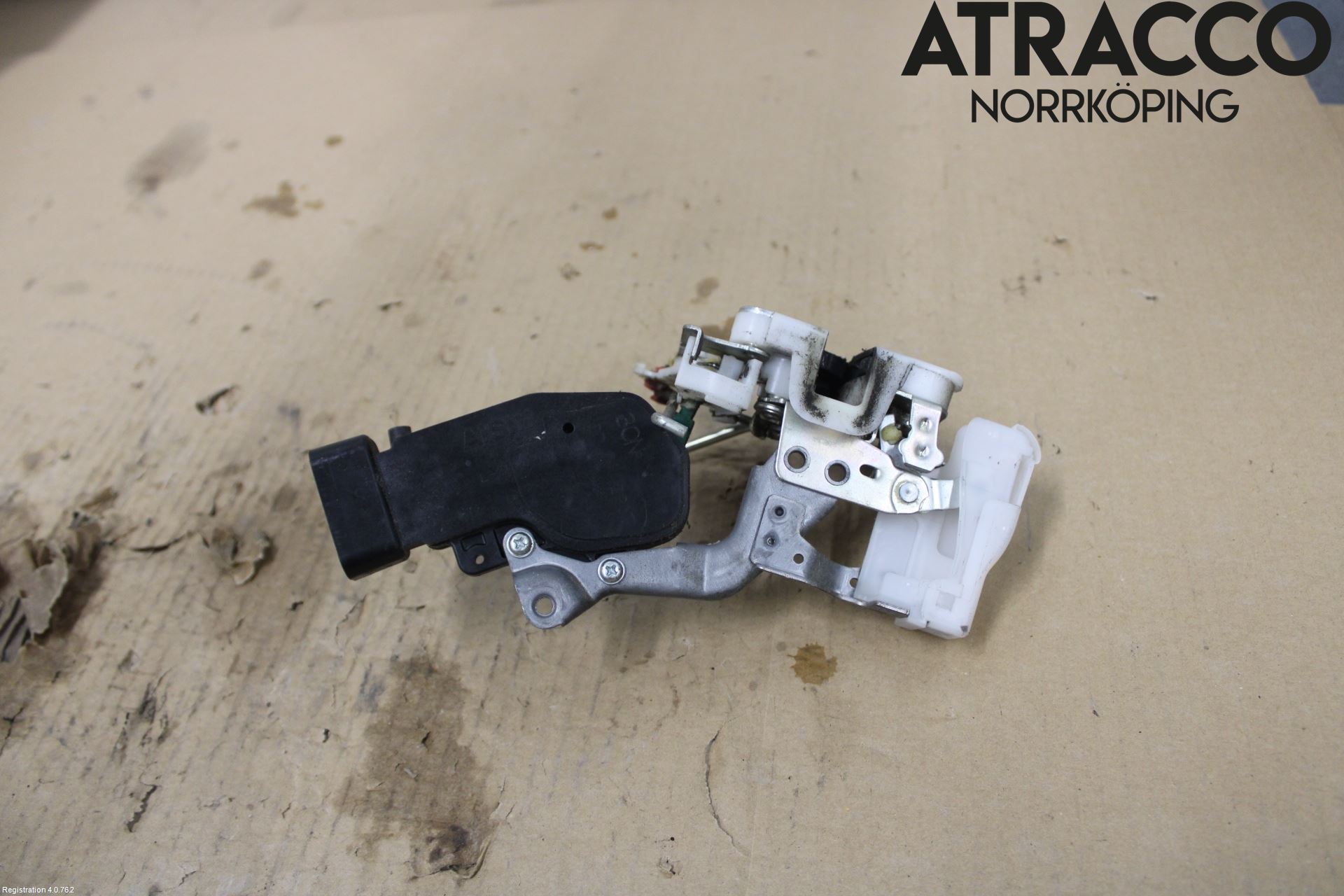 Peugeot 107 Låskista-Dörrlås