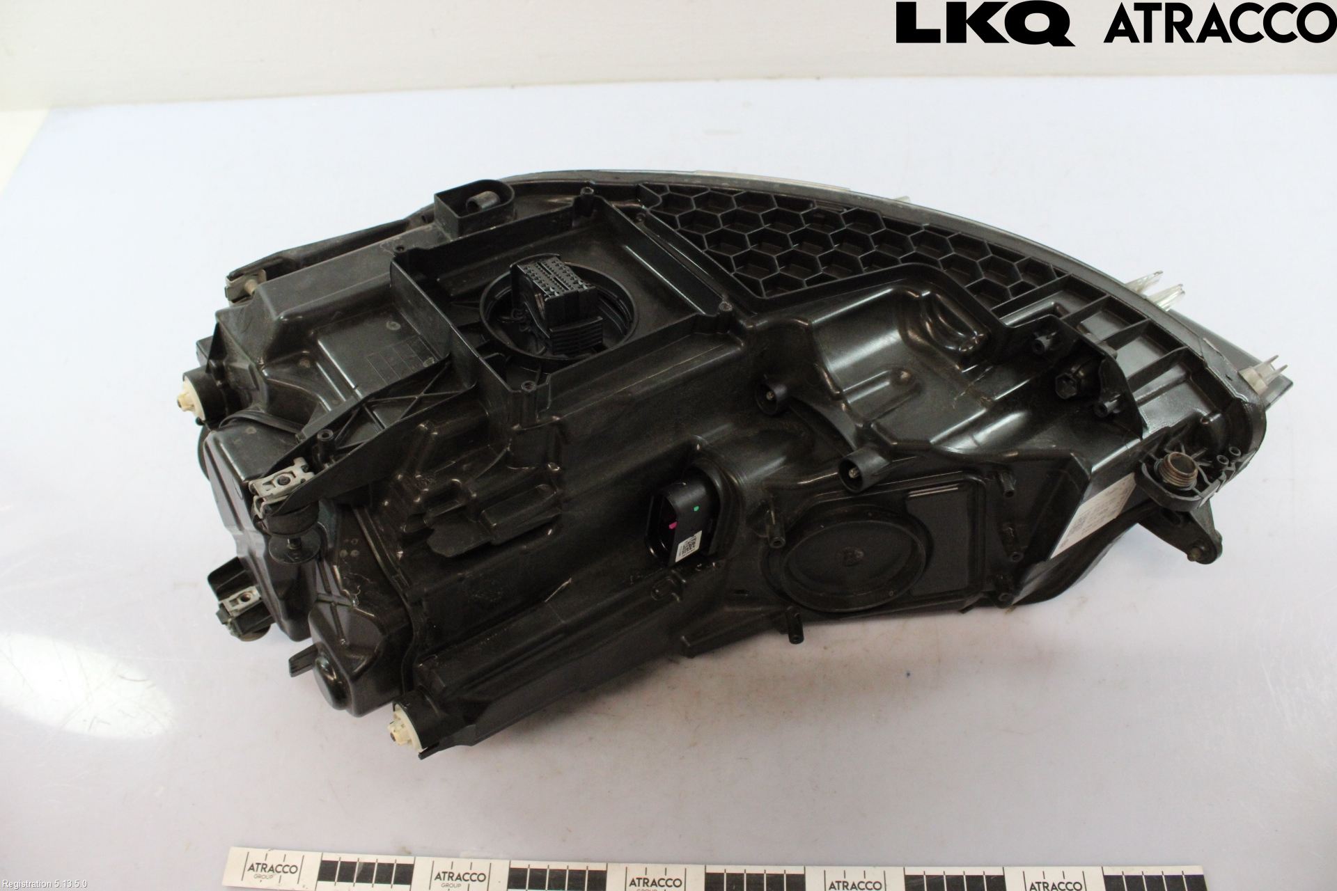 Volkswagen VW GOLF / E-GOLF VII 13-20 Strålkastare Höger