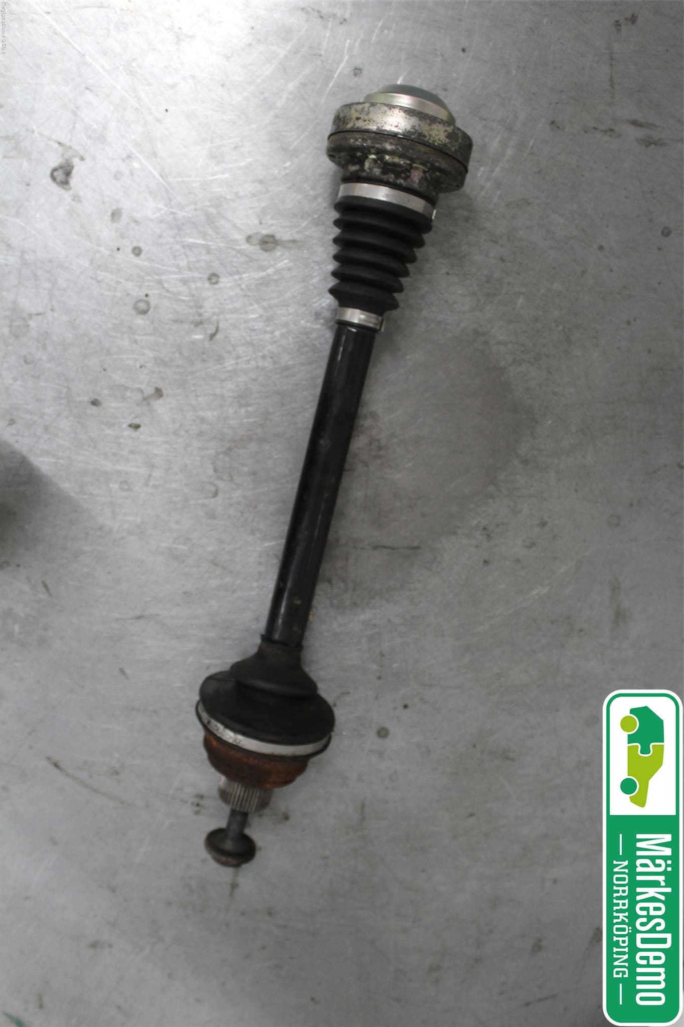 Audi A4/S4 08-11 Drivaxel Bak Höger