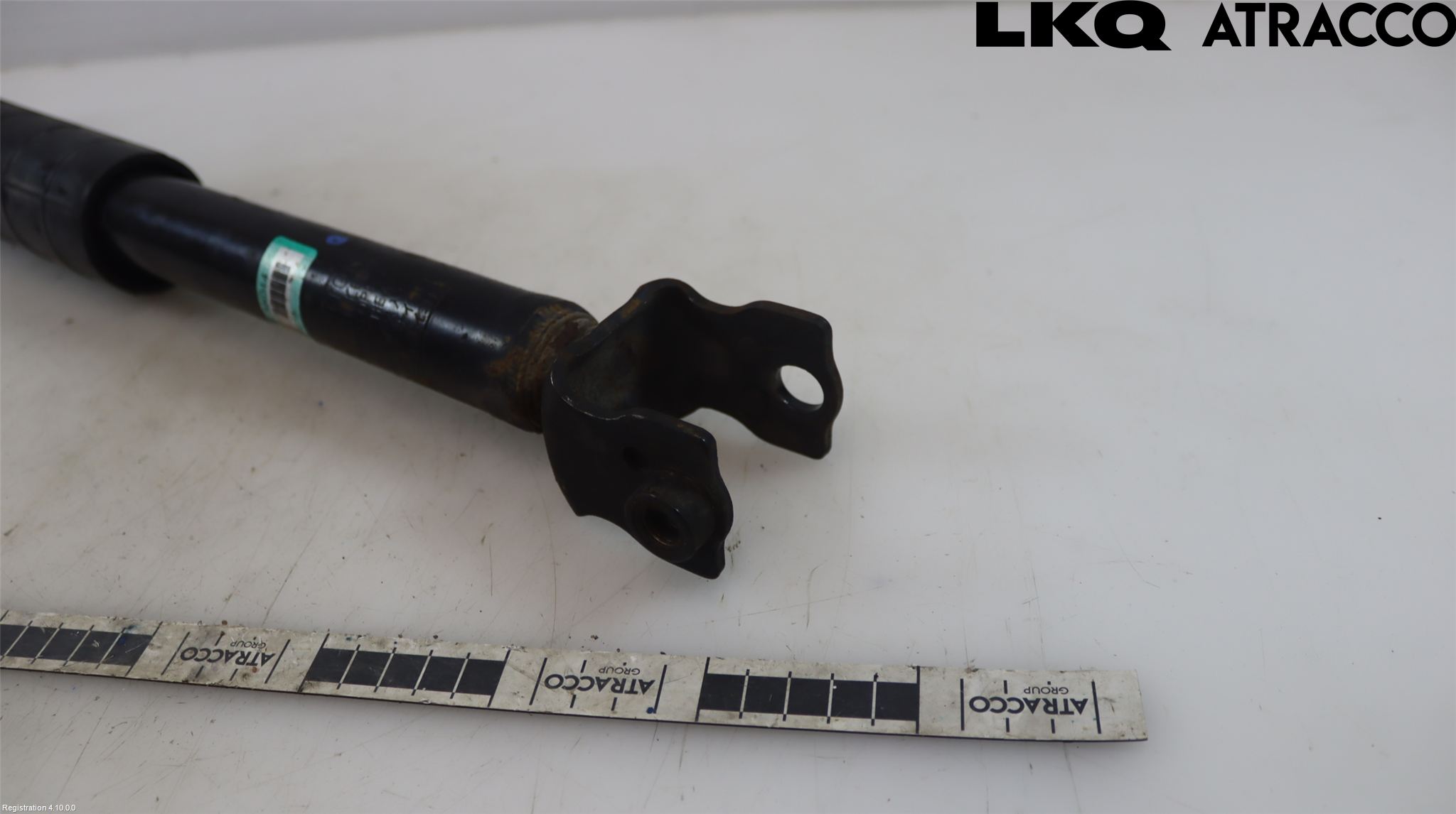 Nissan SKYLINE Stötdämpare Bak