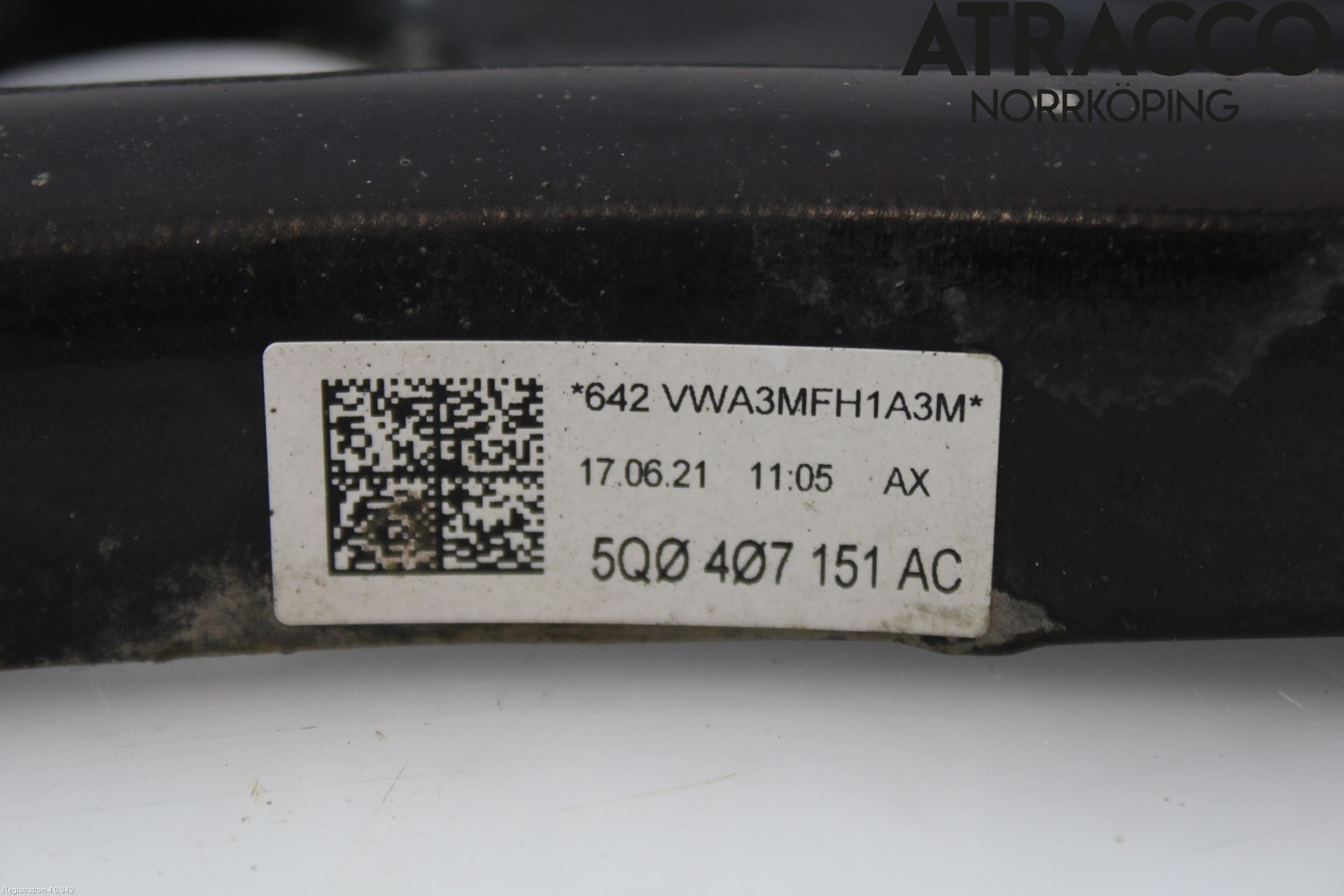 Audi A3/S3 8Y 21- Bärarm Fram Undre Vä