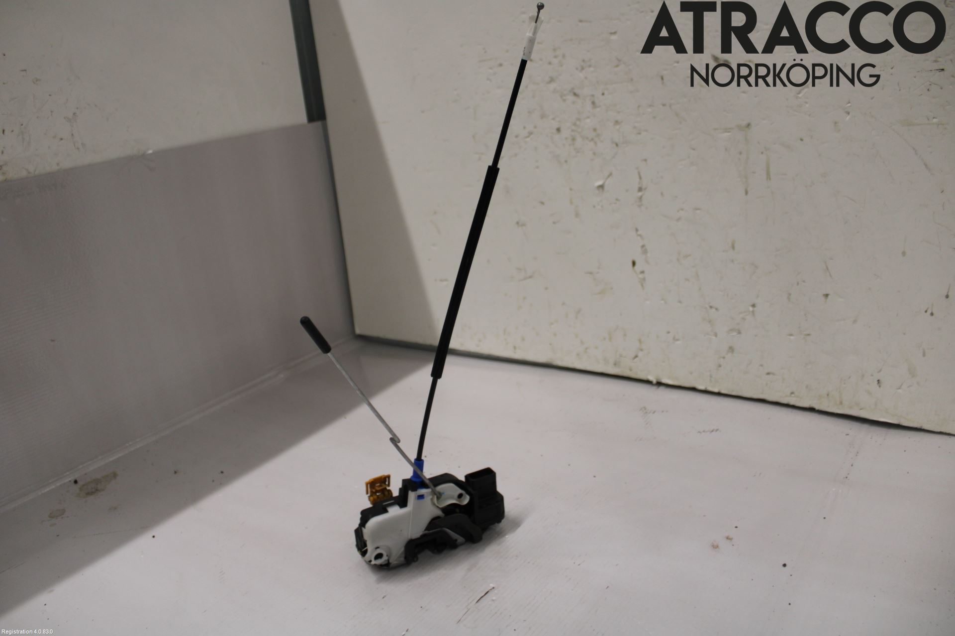 Opel ASTRA J 10-15 Låskista-Dörrlås
