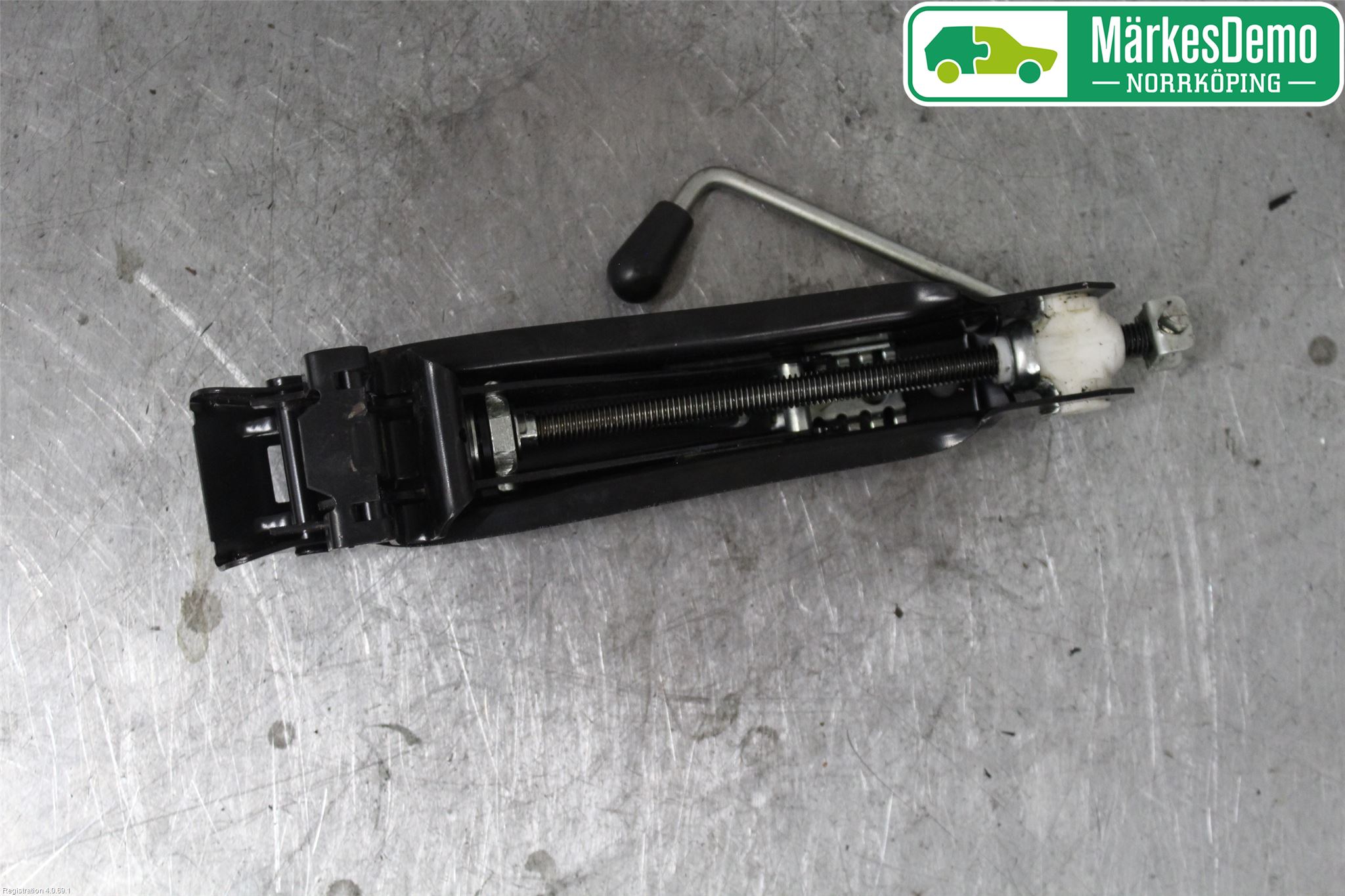 Volkswagen VW GOLF V 04-09 Domkraft