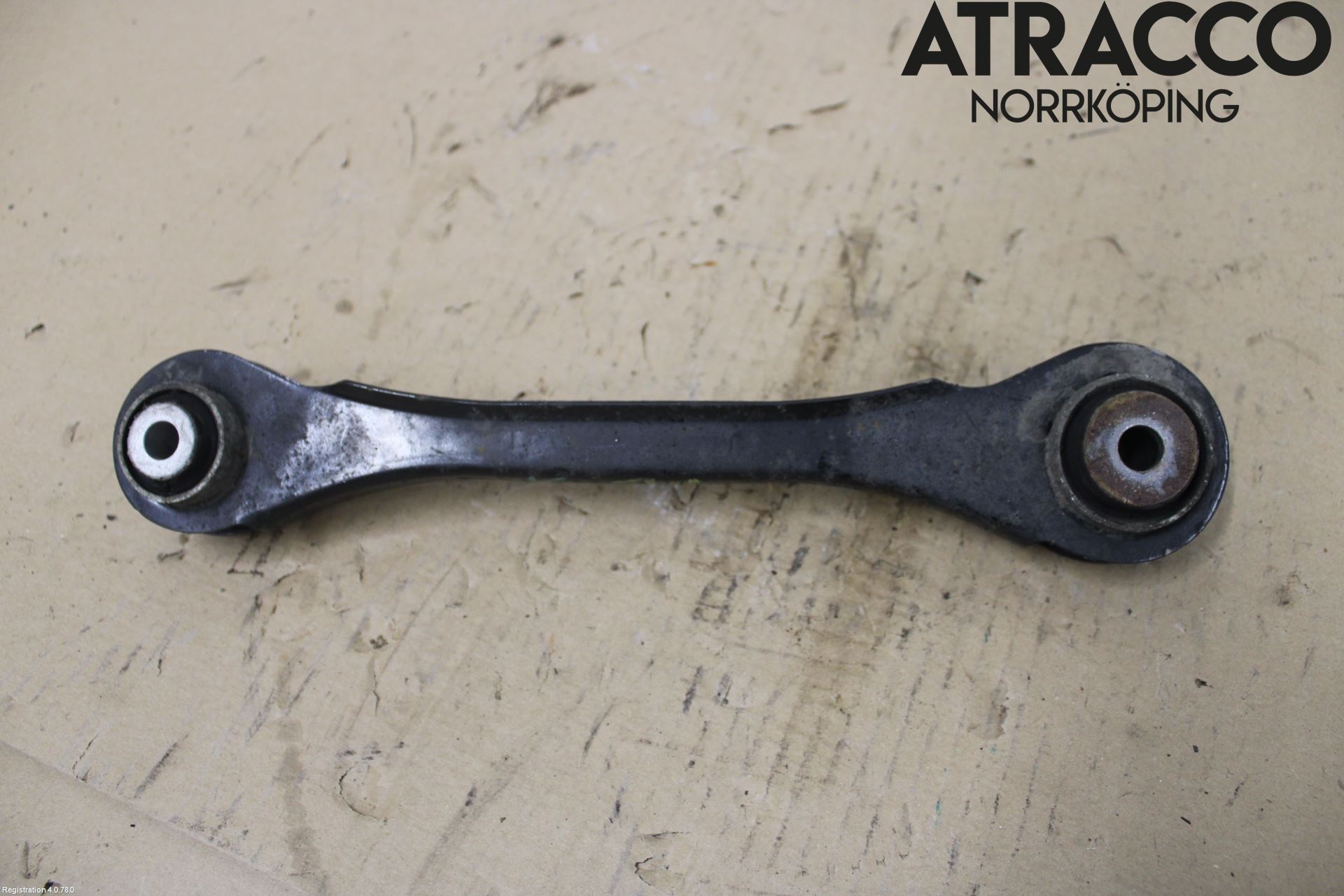 BMW 1 F20/F21 11-19 Bärarm Bak Övre Höger