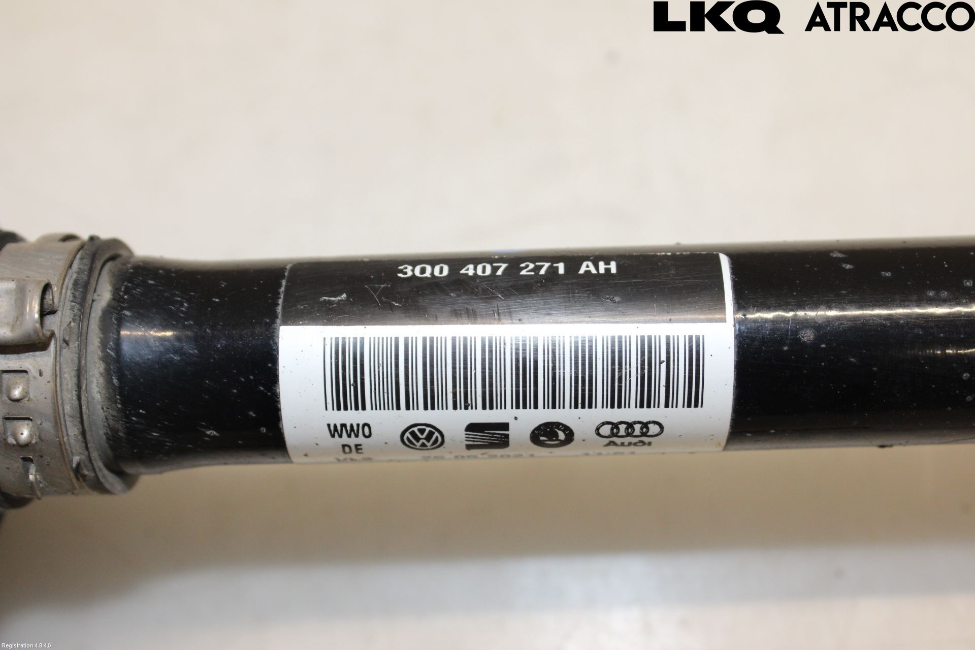 Volkswagen VW PASSAT 20-24 Drivaxel Fram Vänster