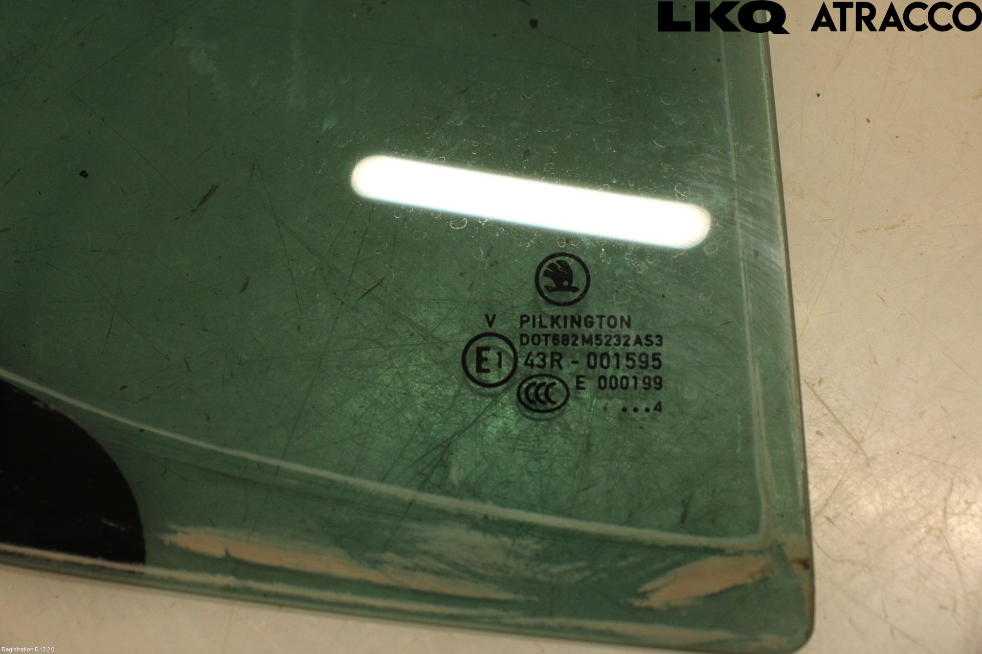 Skoda FABIA 07-14 Dörruta Bak Lilla Hö