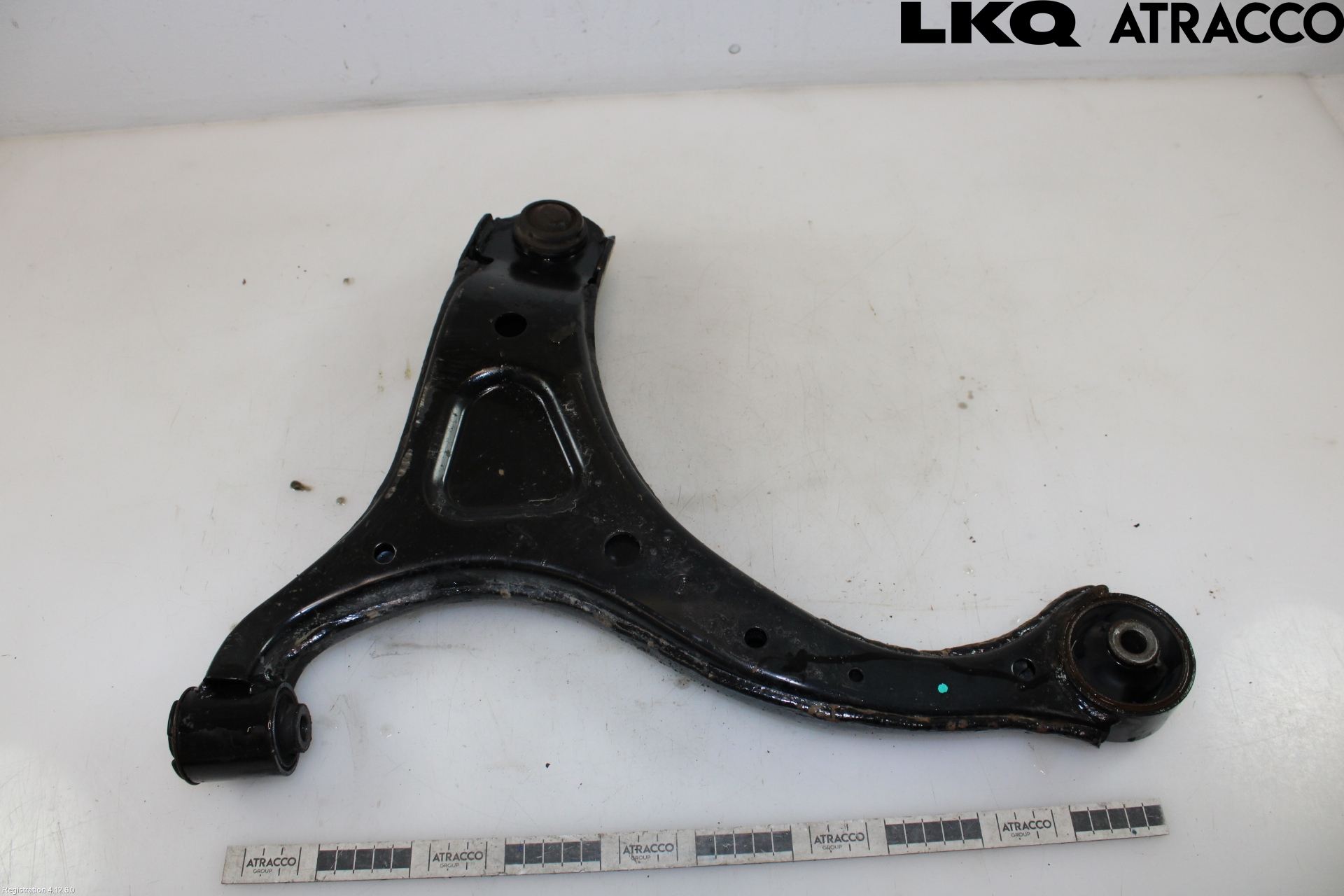Hyundai SANTA FE  06-12 Bärarm Fram Undre Hö