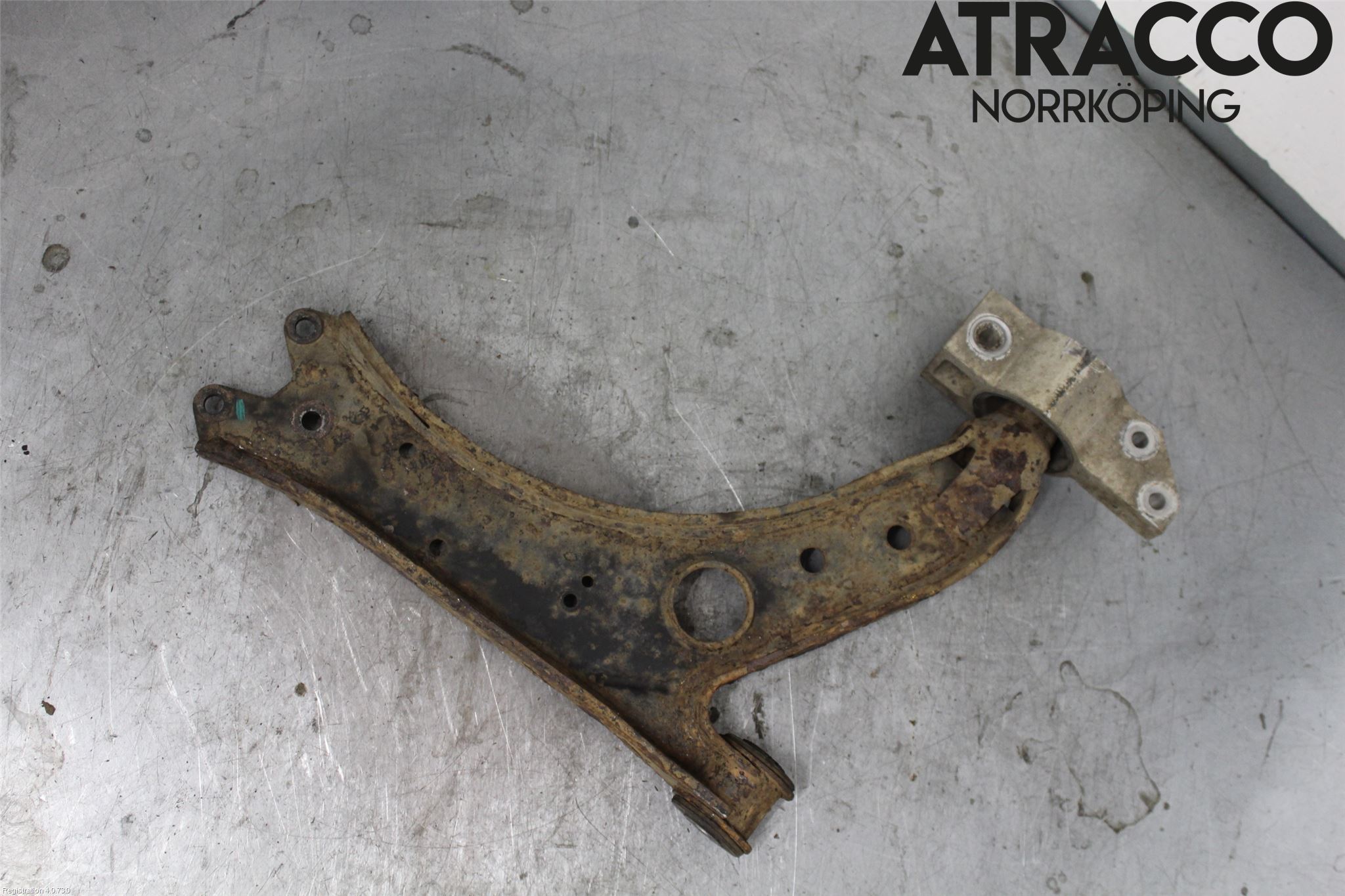 Audi A3/S3 05-13 Bärarm Fram Undre Vä