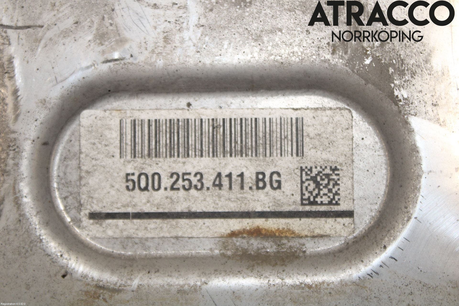 Volkswagen VW GOLF / E-GOLF VIII 20- Avgas Halvsats