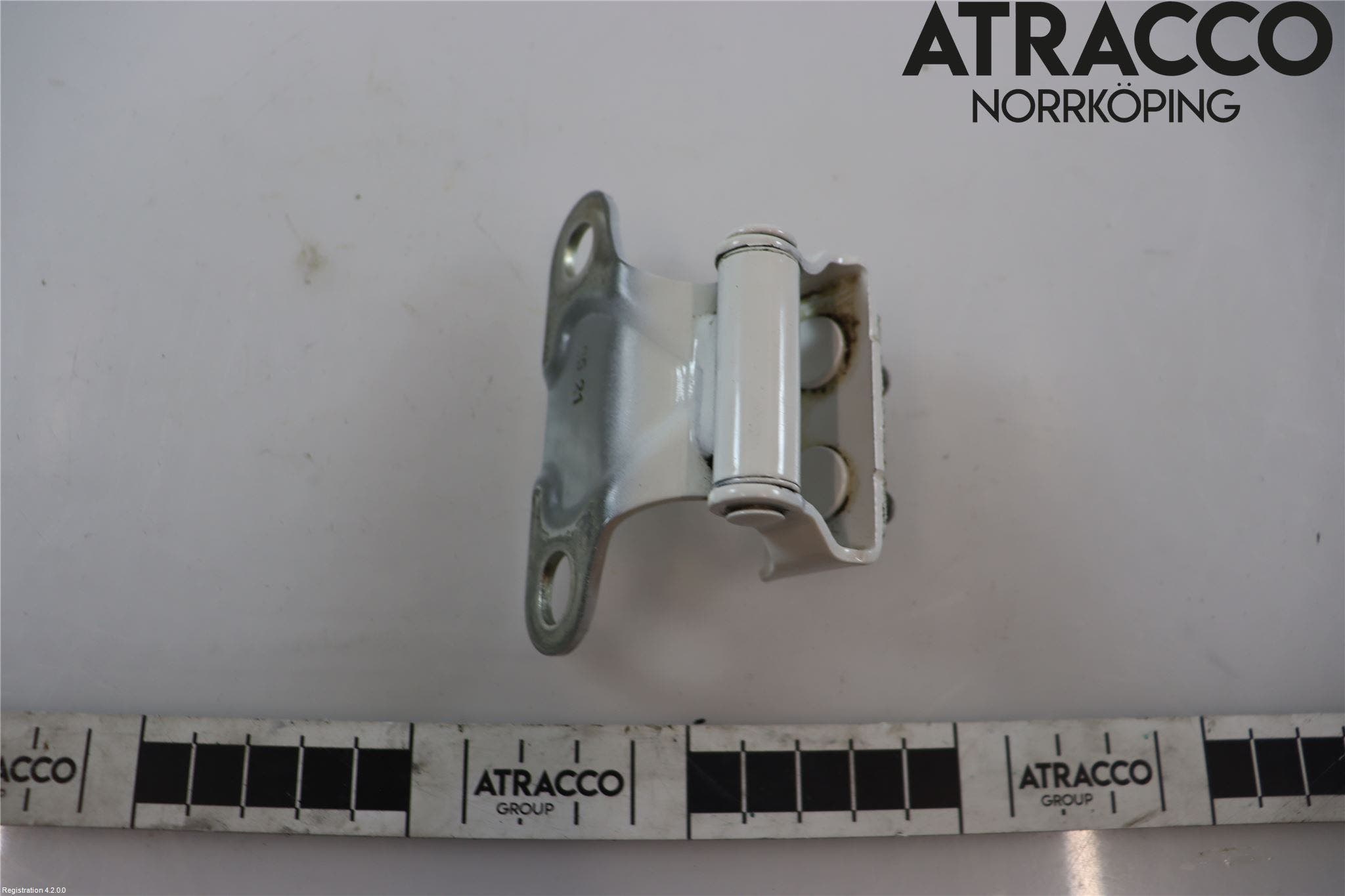 Toyota C-HR 16-23 Bakluckegångjärn Hö