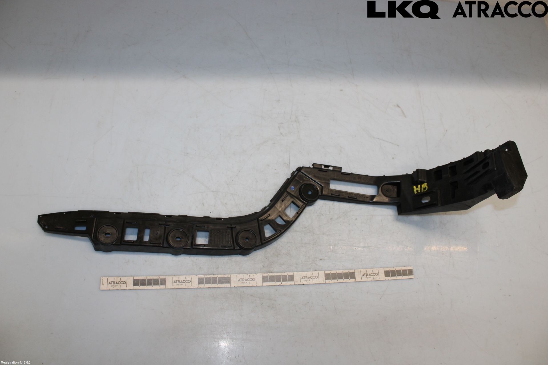 Volkswagen VW PASSAT 11-14 Stötfångarfäste Bak Hö