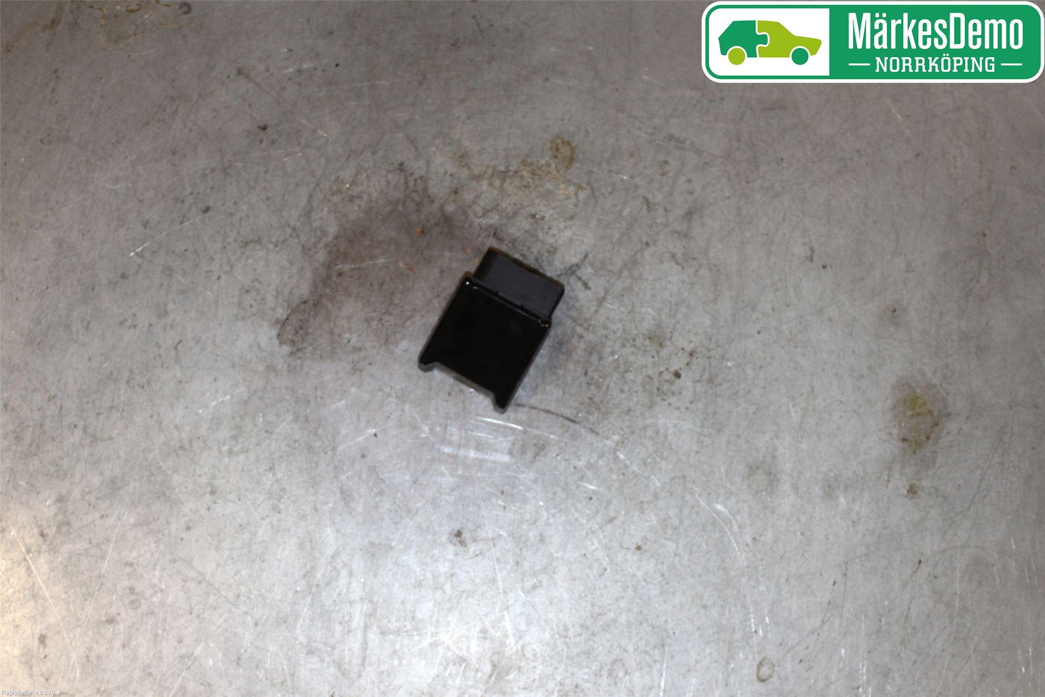 Skoda SCALA 19- Relä Bränslepump