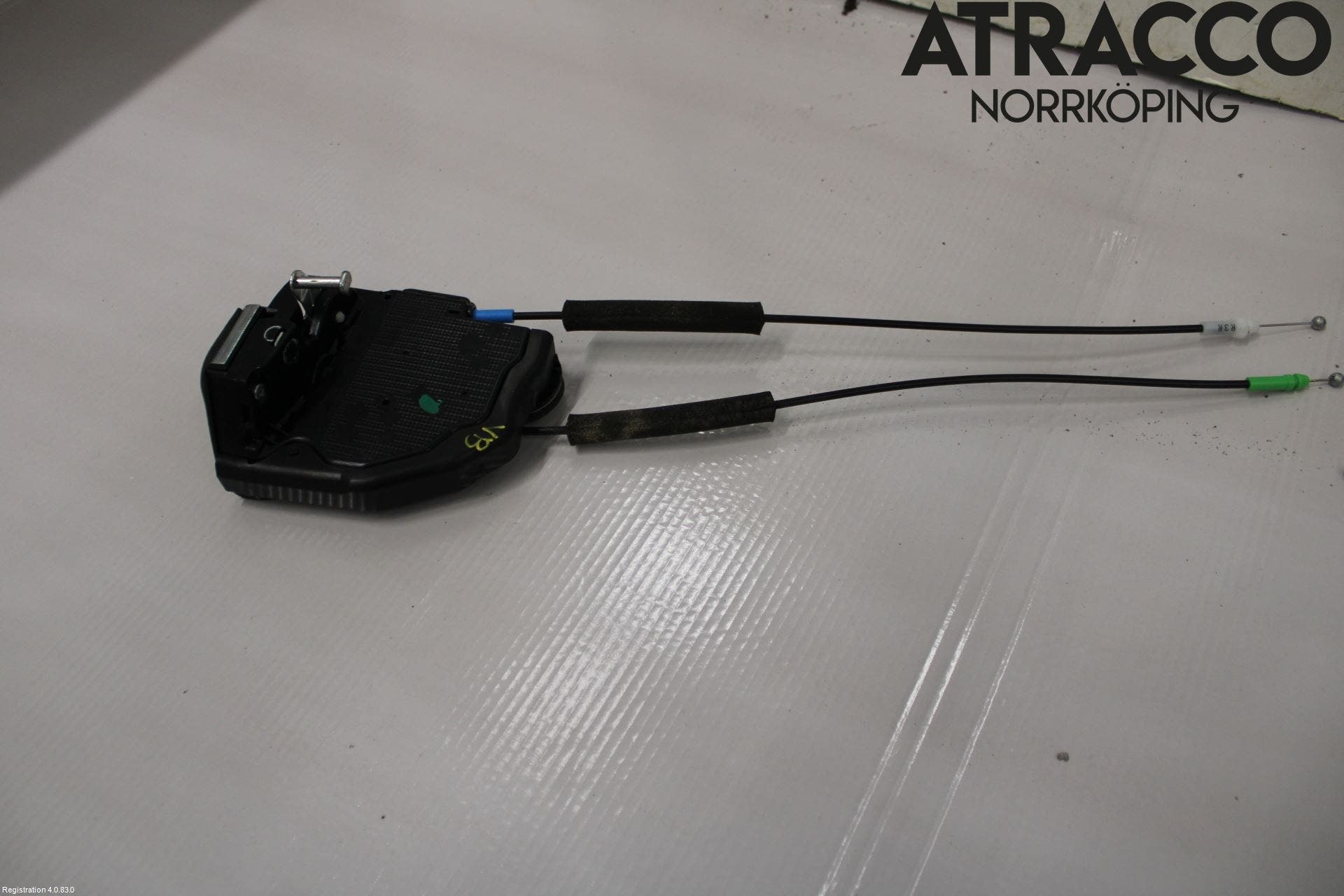 Toyota COROLLA 19- Låskista-Dörrlås