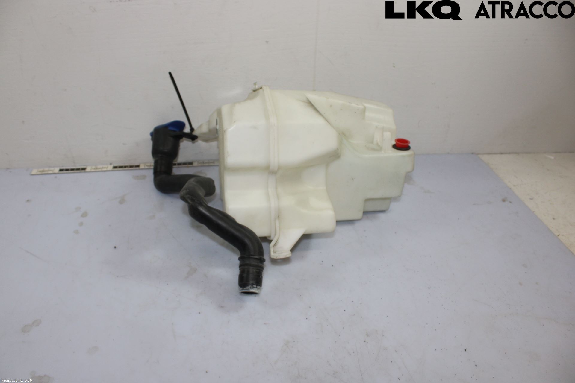 Volvo V70 08-13 Spolartank Vindruta-Strål