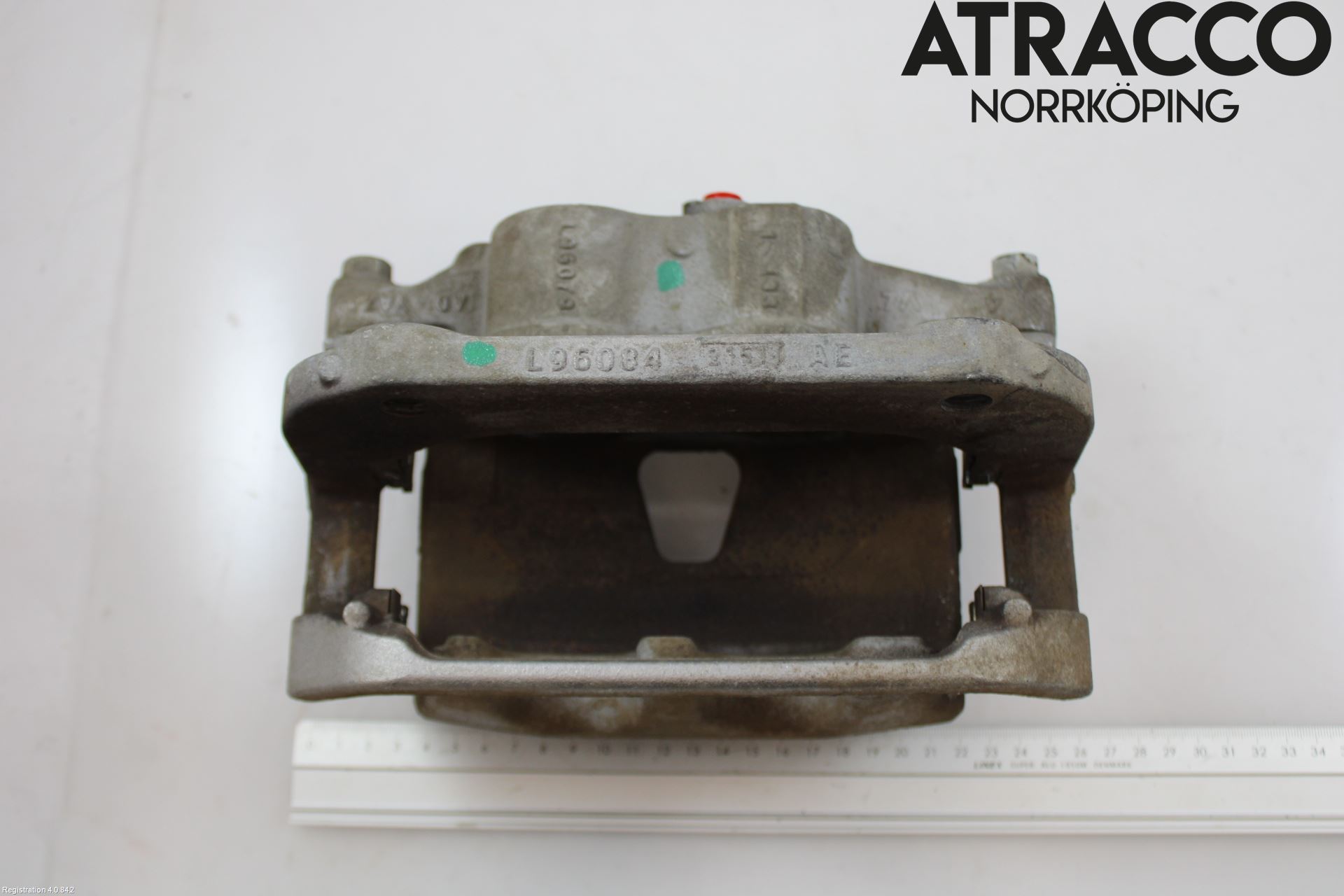 Skoda ENYAQ iV 21- Bromsok Fram Höger