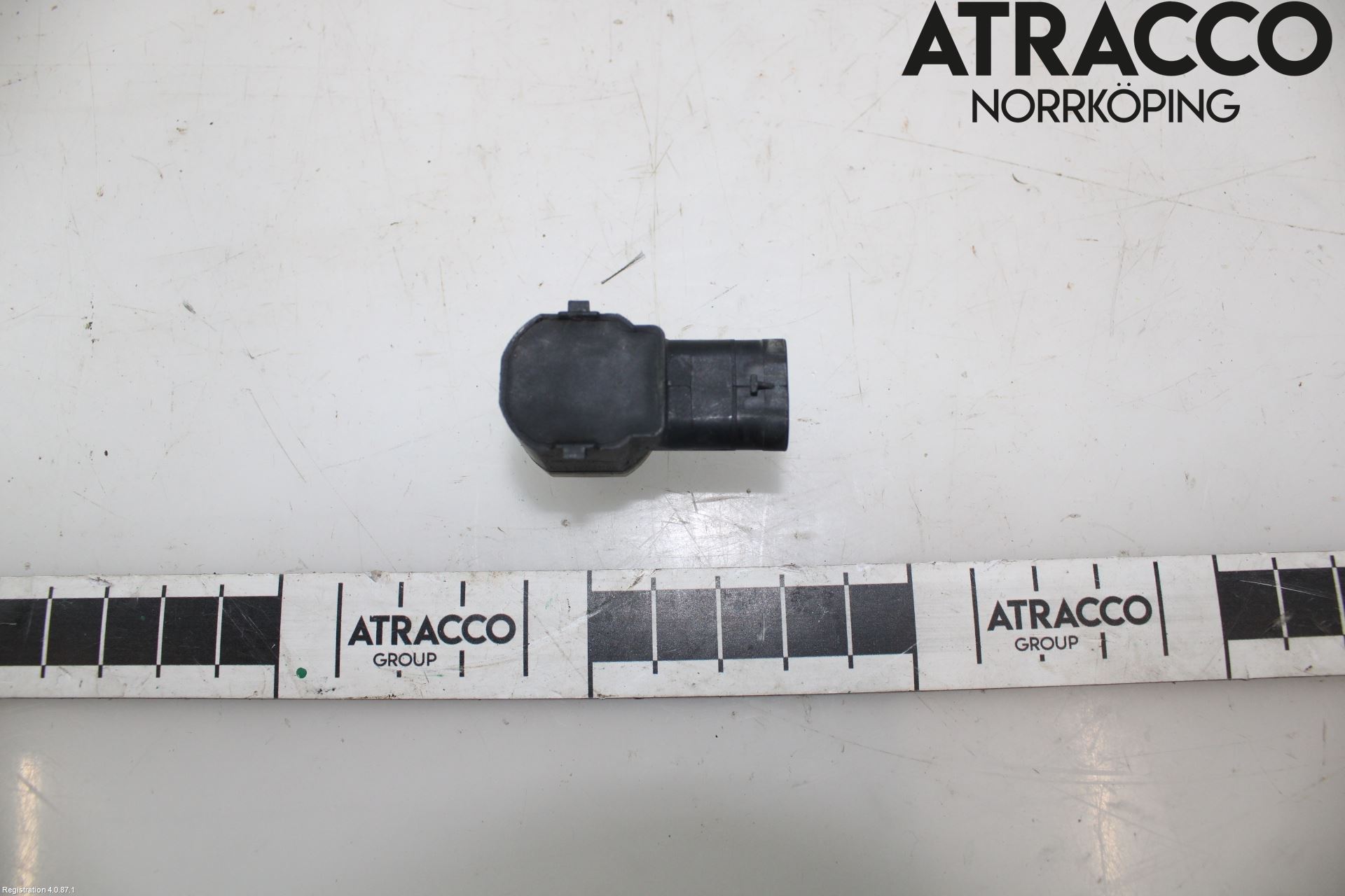 Audi A6 ALLROAD 12-18 Parkeringshjälp Frontsensor