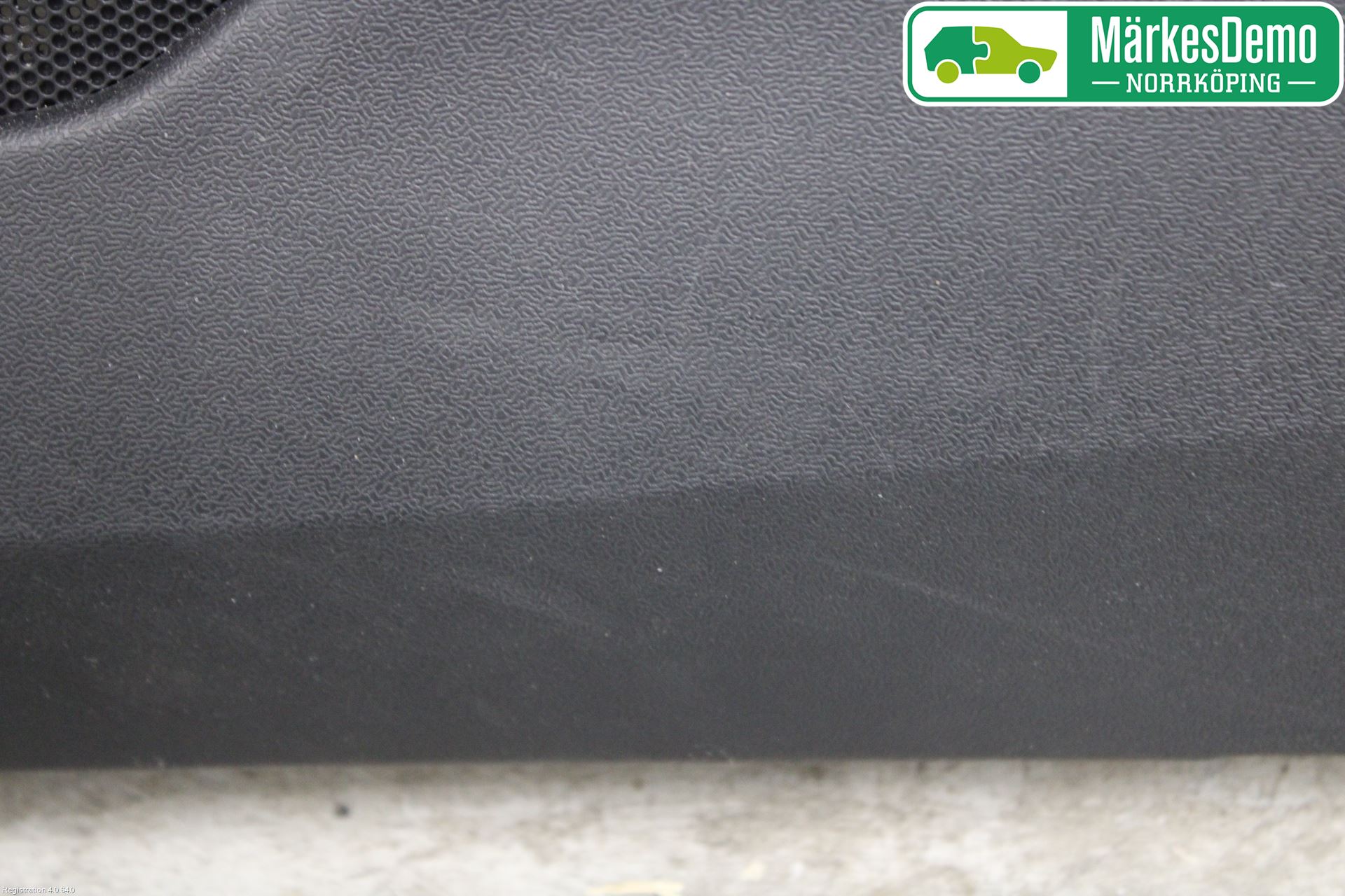 Volvo V40 12-19 Dörrklädsel Hö