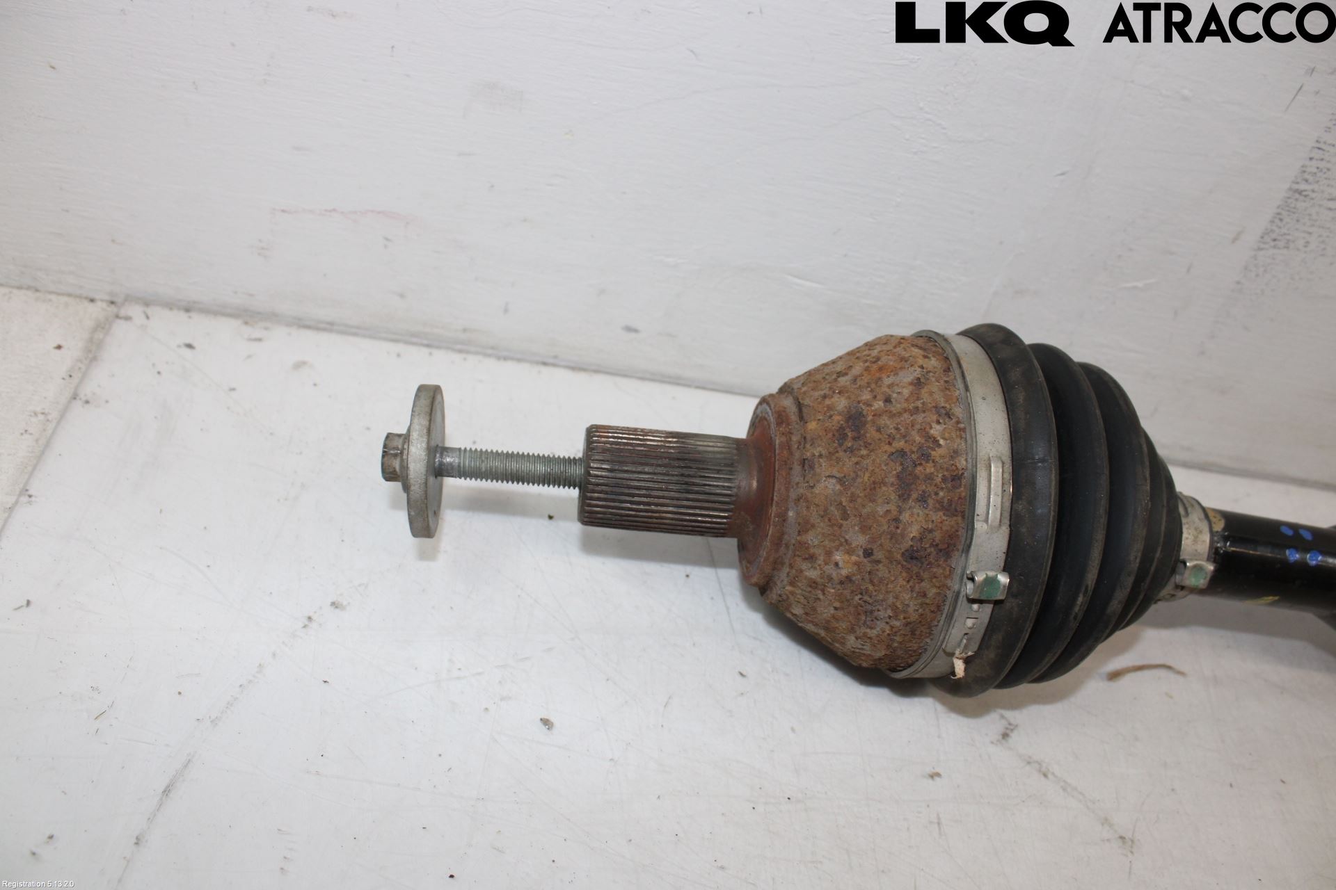Volvo XC60 09-13 Drivaxel Fram Höger