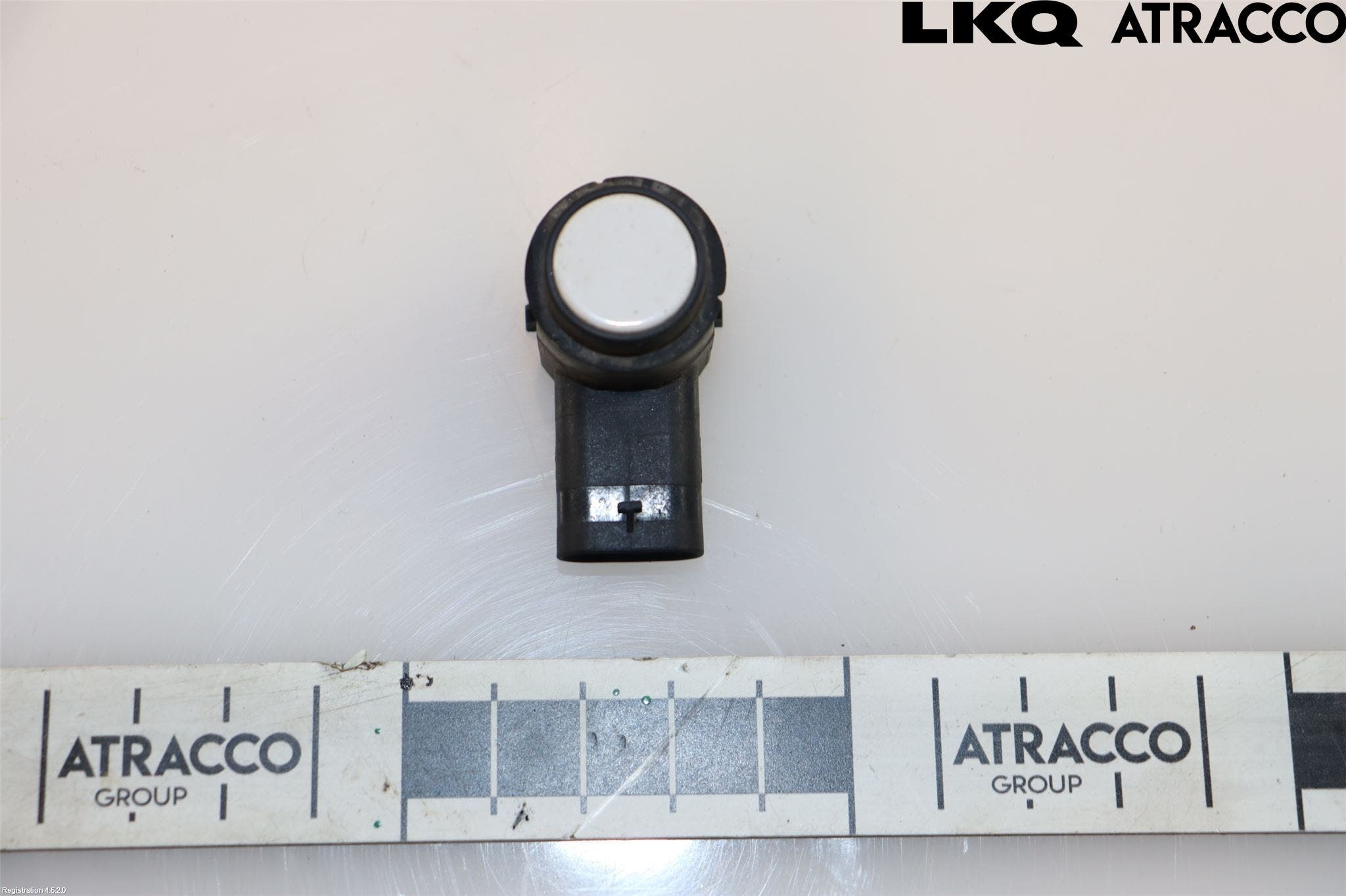 Volkswagen VW PASSAT 11-14 Parkeringshjälp Frontsensor