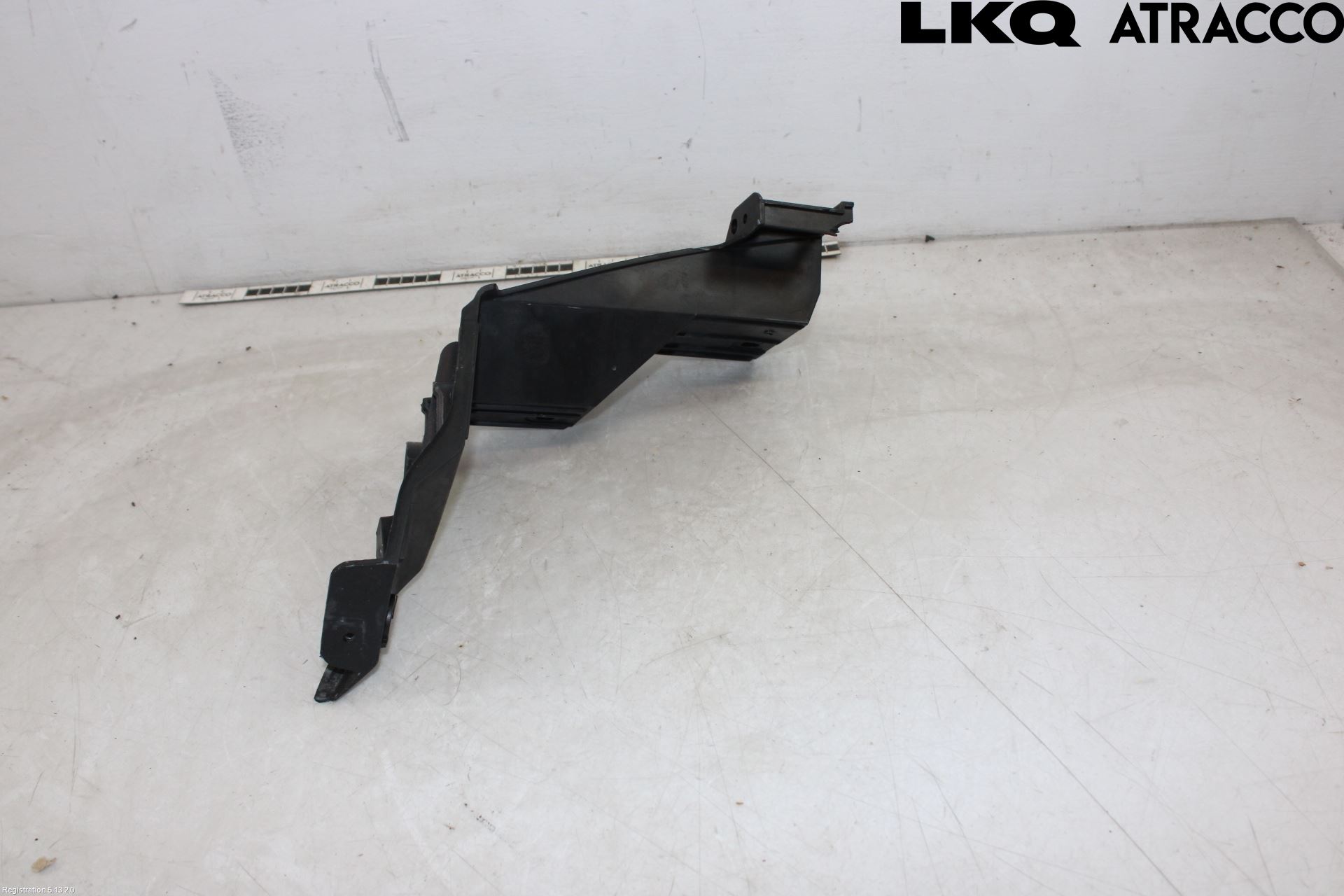 Volkswagen VW POLO 05-09 Stötfångarfäste Bak Vä