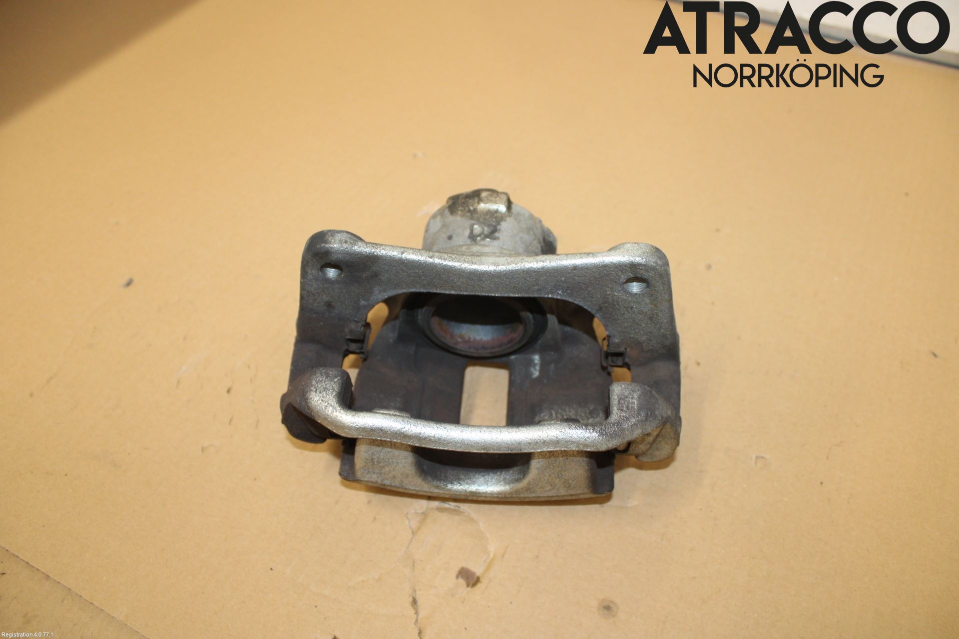 Toyota C-HR 16-23 Bromsok Fram Höger