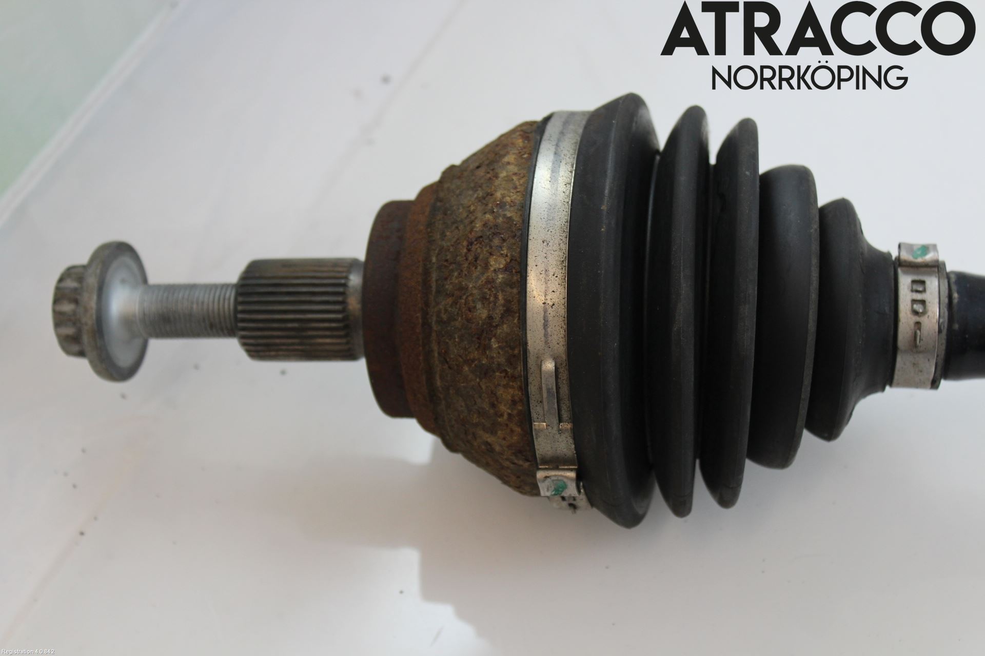 Volkswagen VW TIGUAN 16-24 Drivaxel Fram Vänster