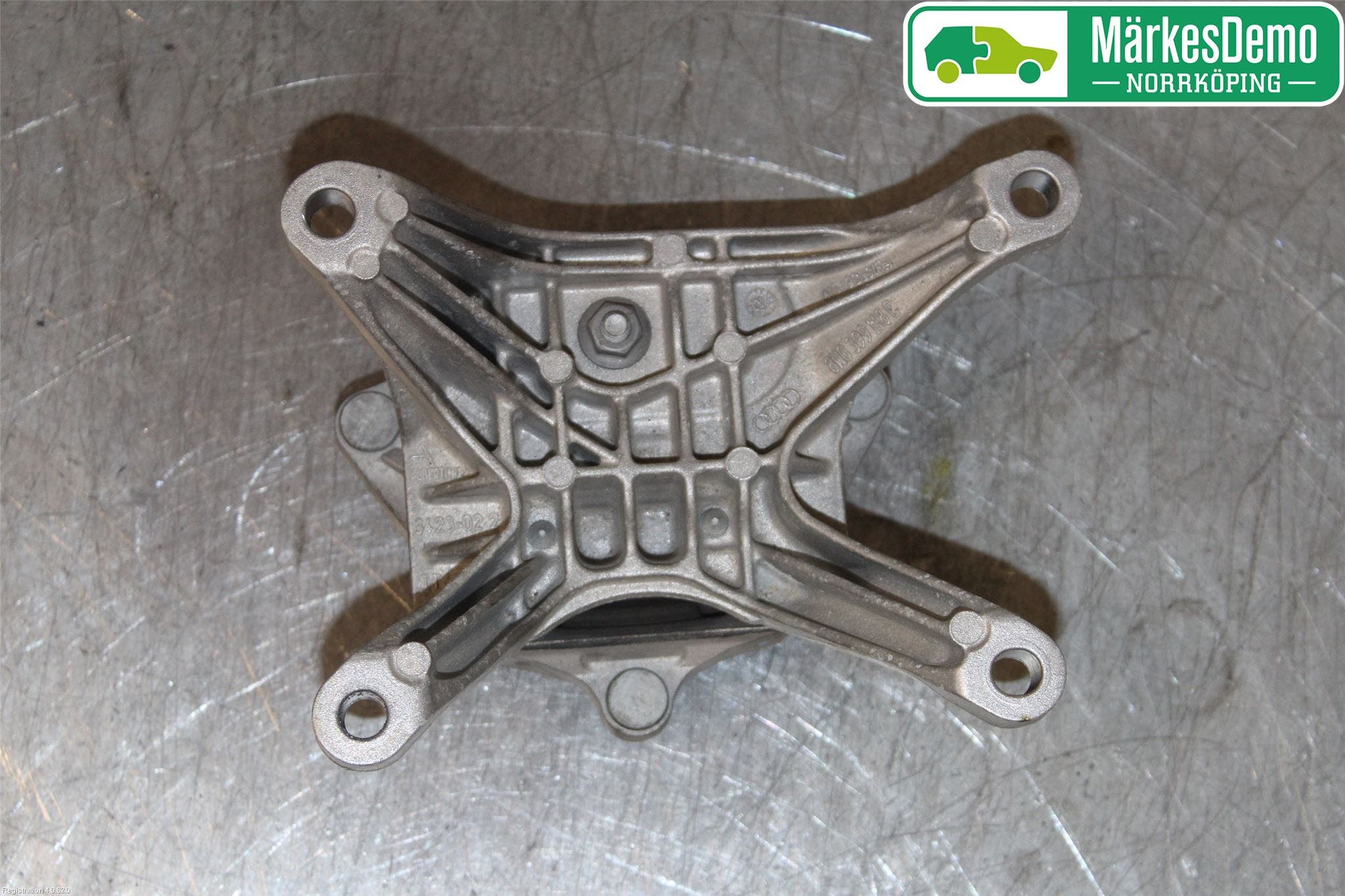 Audi A4/S4 B9 16-19 Växellådskudde