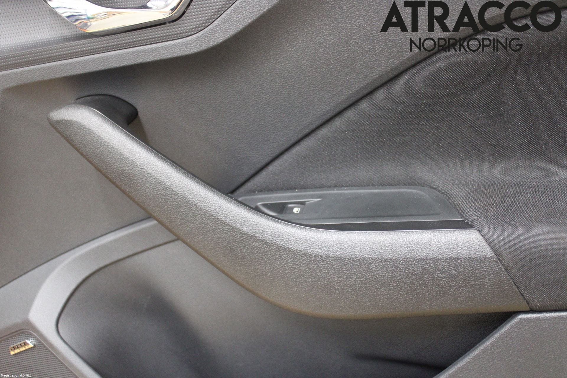 Skoda SCALA 19- Dörrklädsel Hö