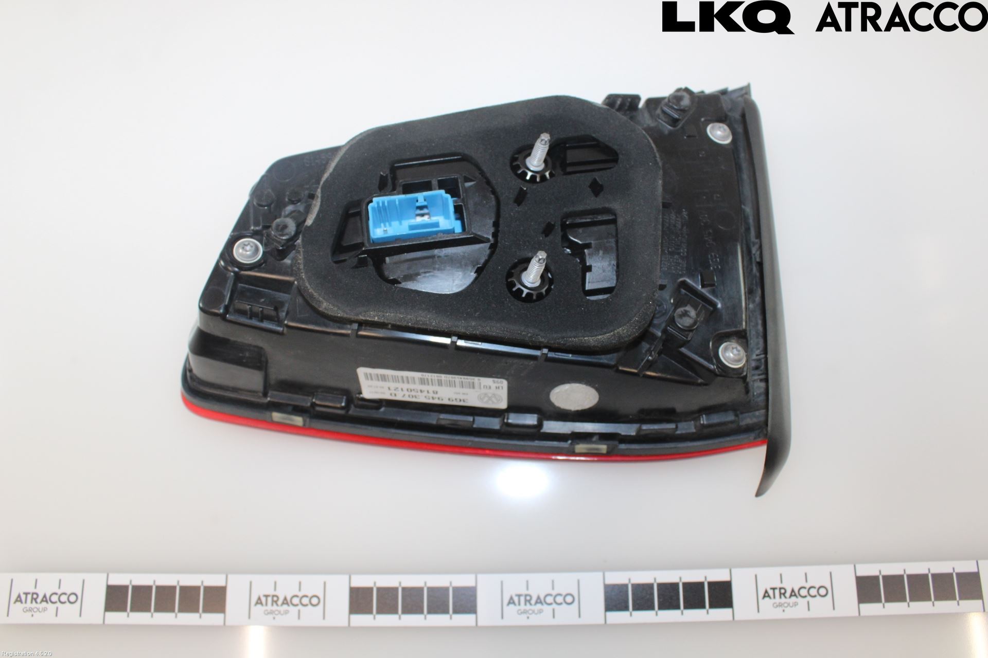 Volkswagen VW PASSAT 15-19 Bakljus Lucka Vä