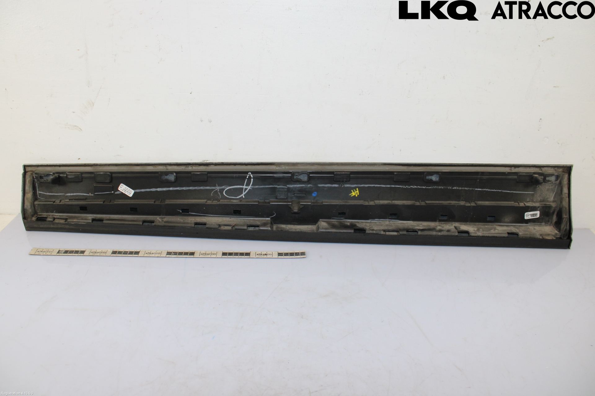 Audi Q5/SQ5 17- Dörr Dekorlist Fram Hö