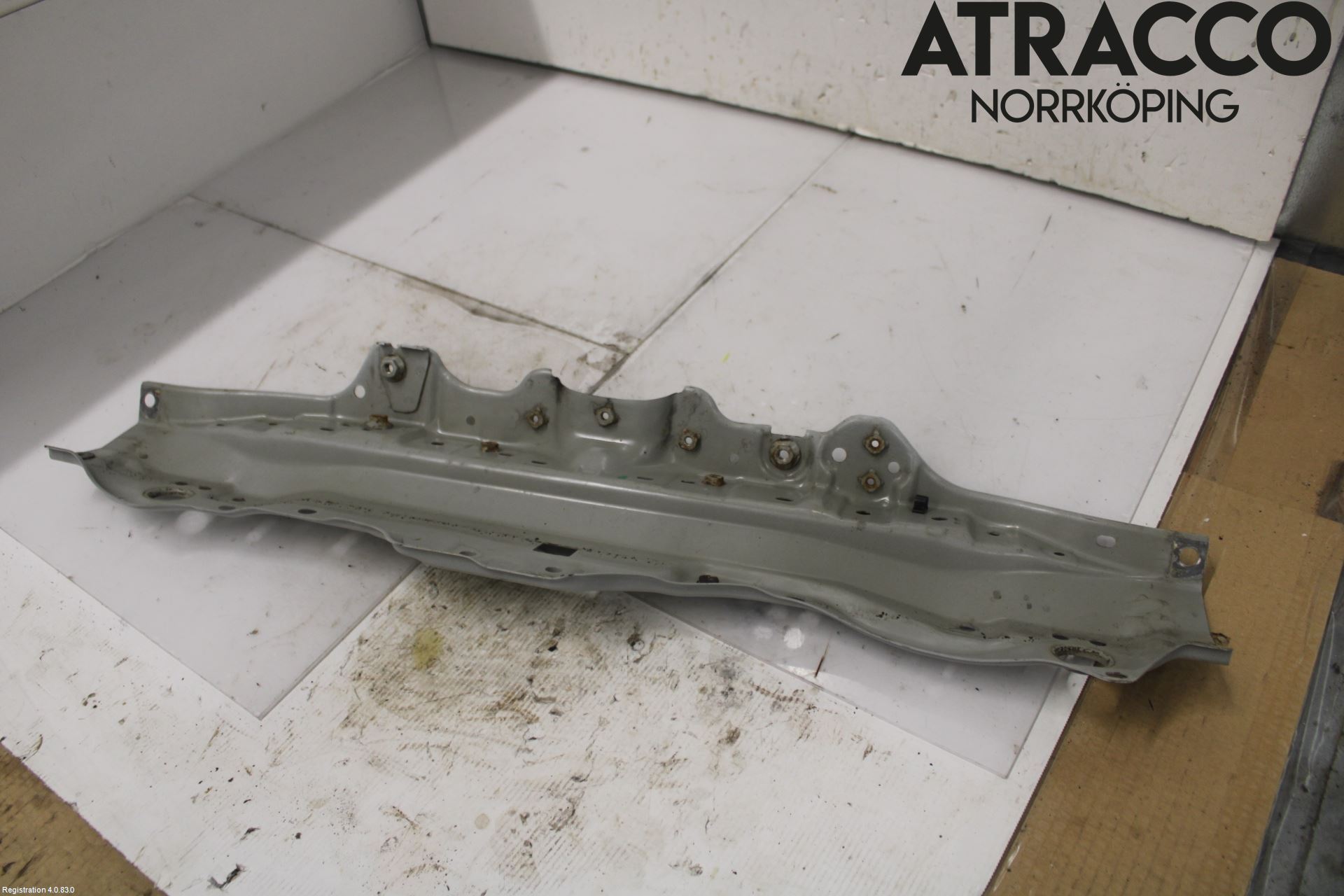 Lexus IS 250/350 14-20 Frontplåt Övre