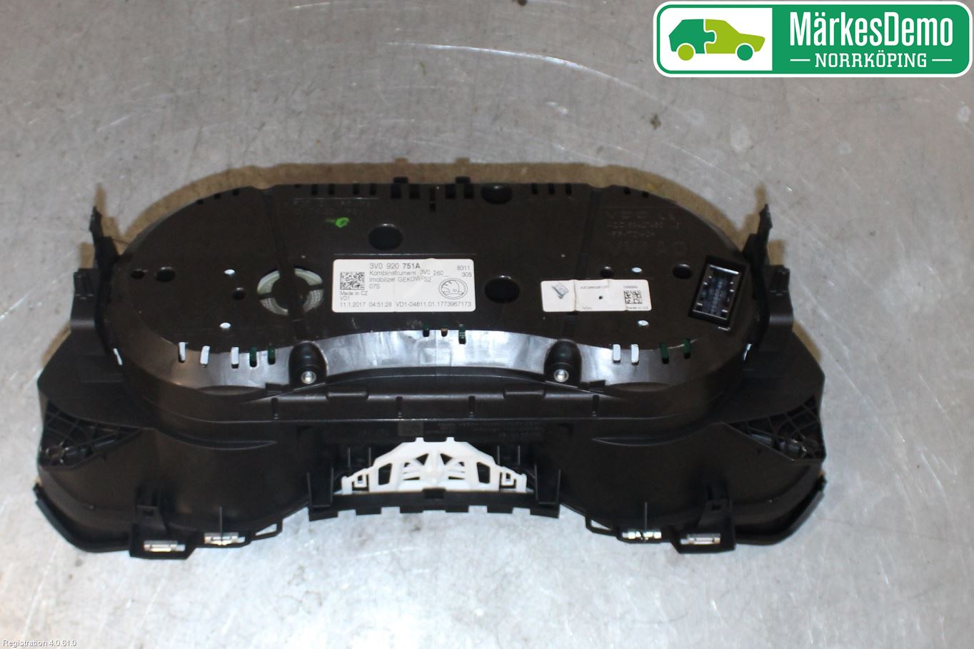 Skoda SUPERB 16-24 Instrument Komb